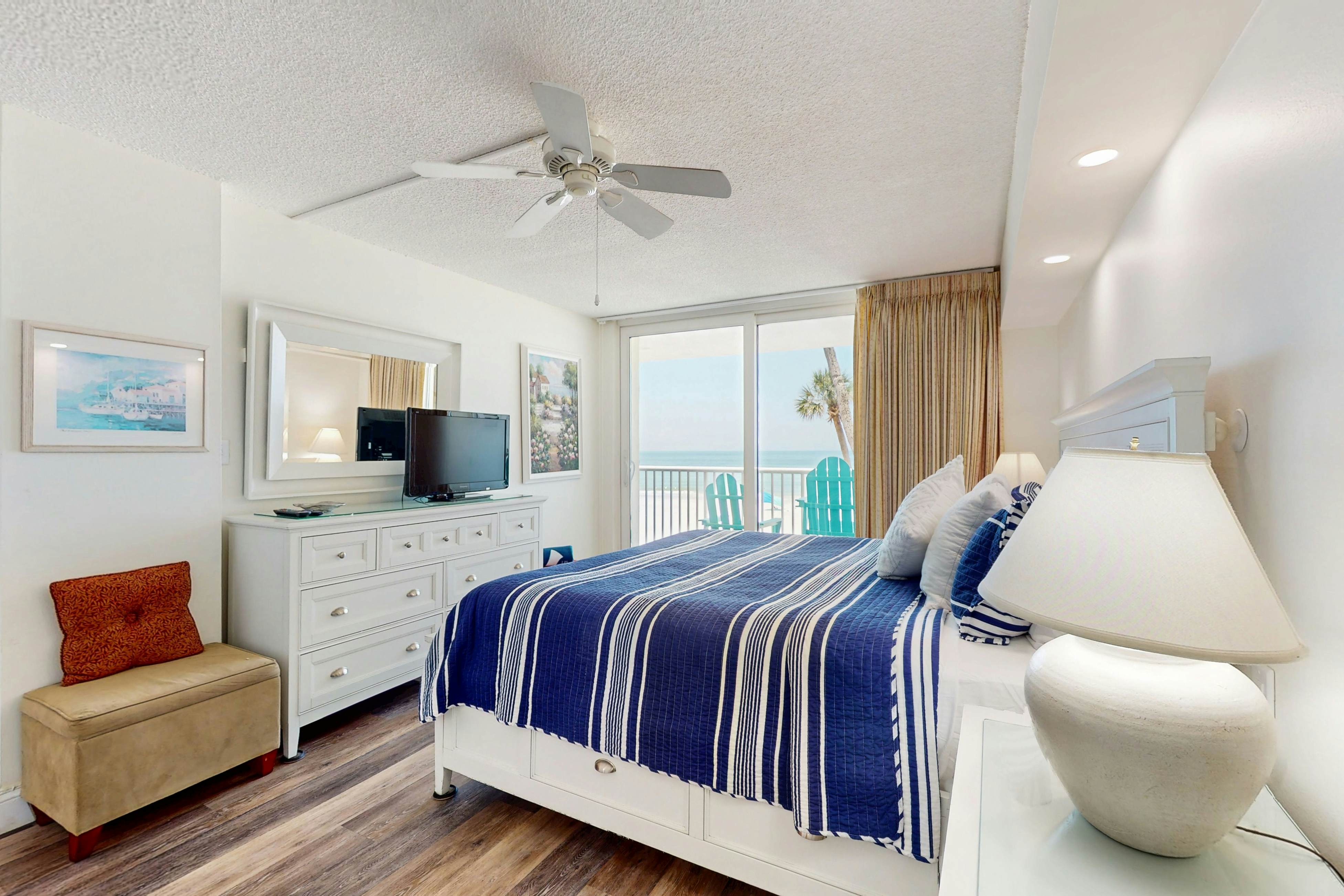 Third Floor, Oceanfront Condo w/ Shared Pool, Ocean View, & Private Washer/Dryer