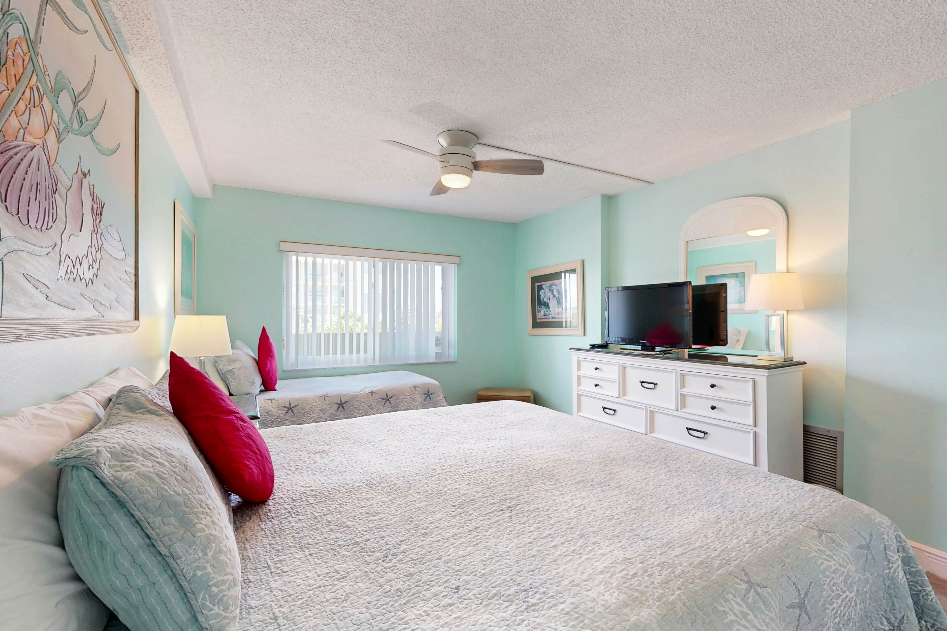 Third Floor, Oceanfront Condo w/ Shared Pool, Ocean View, & Private Washer/Dryer