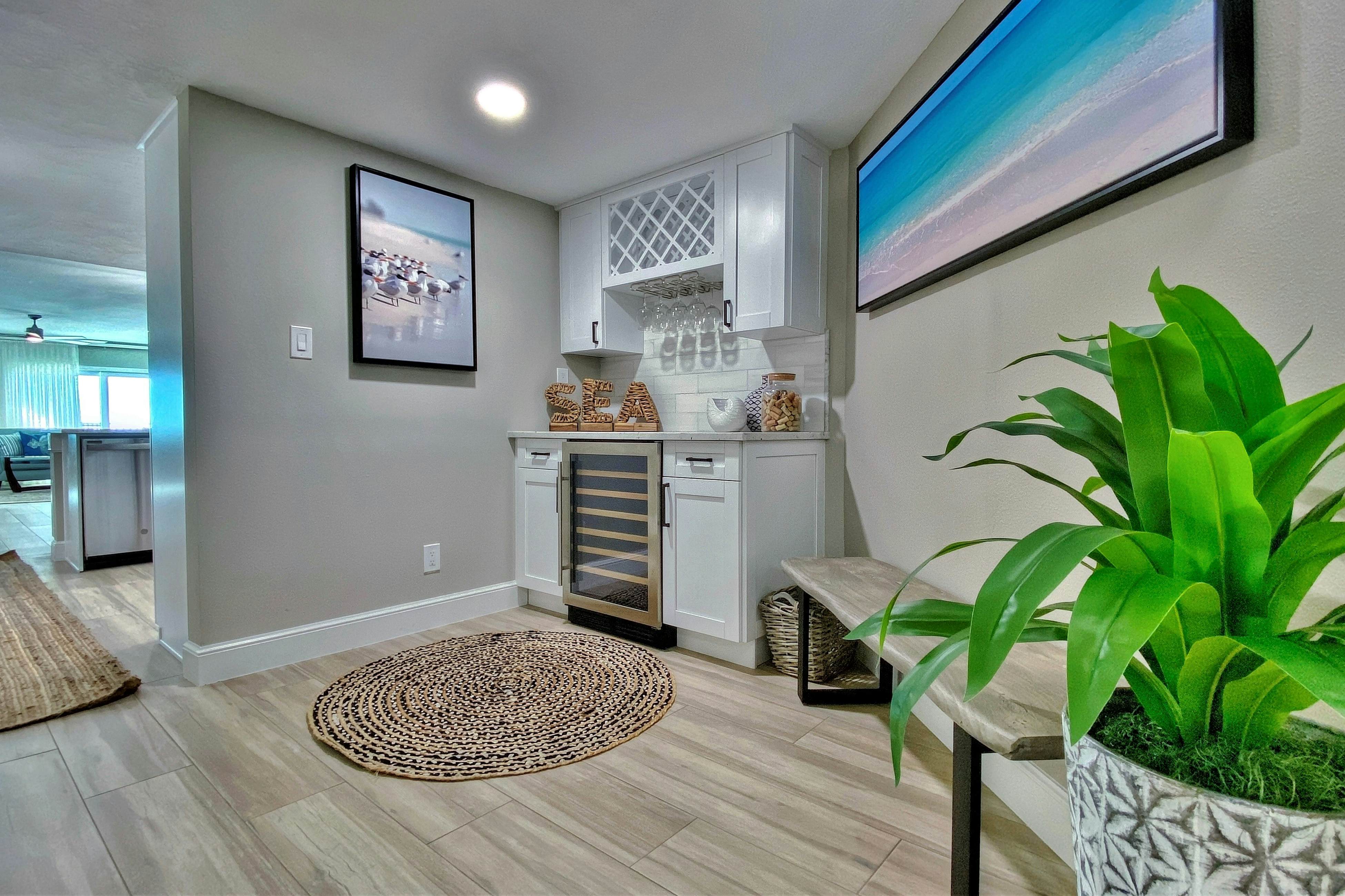 4th floor beachfront condo with private balcony views heated pool BBQ and AC