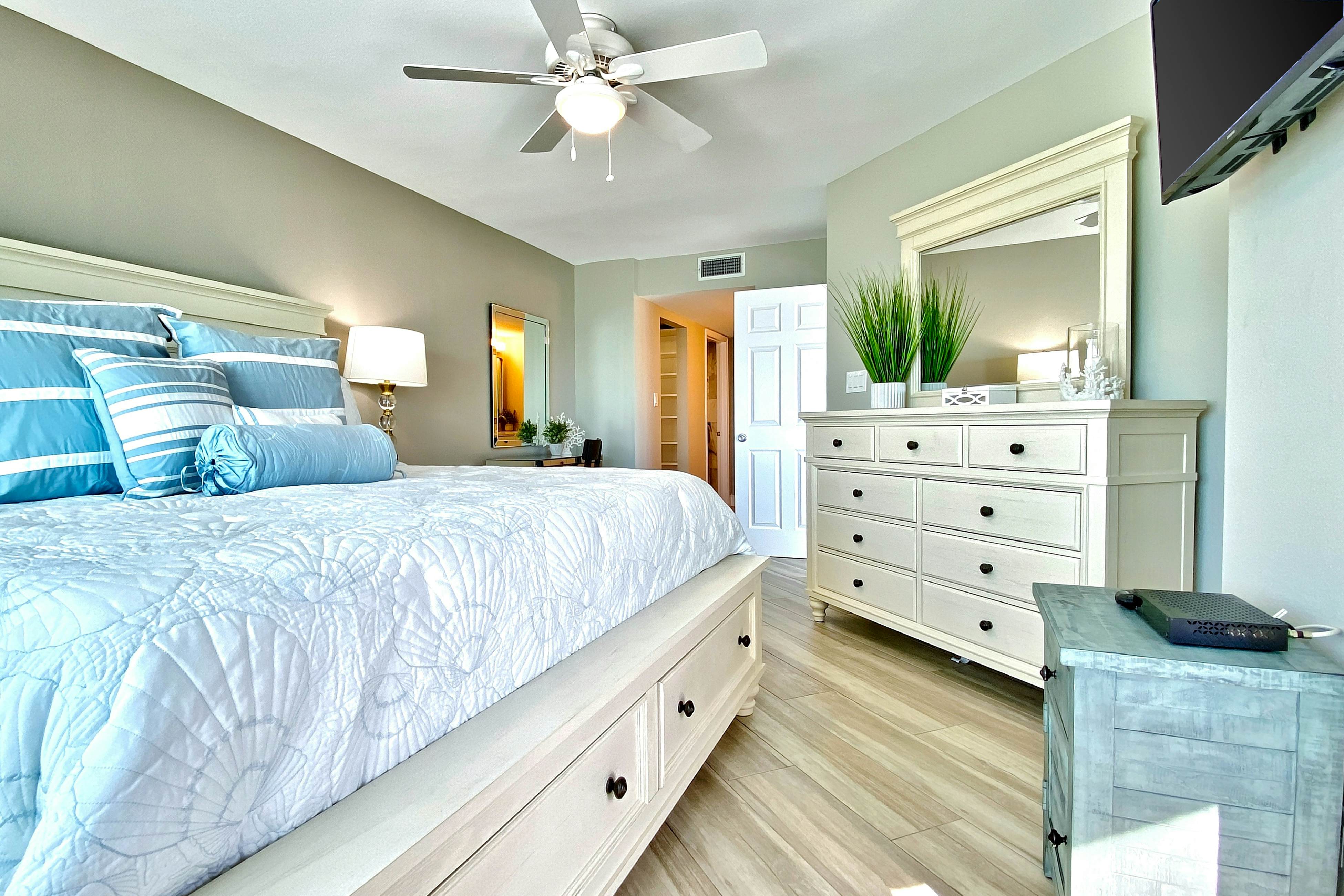 4th floor beachfront condo with private balcony views heated pool BBQ and AC