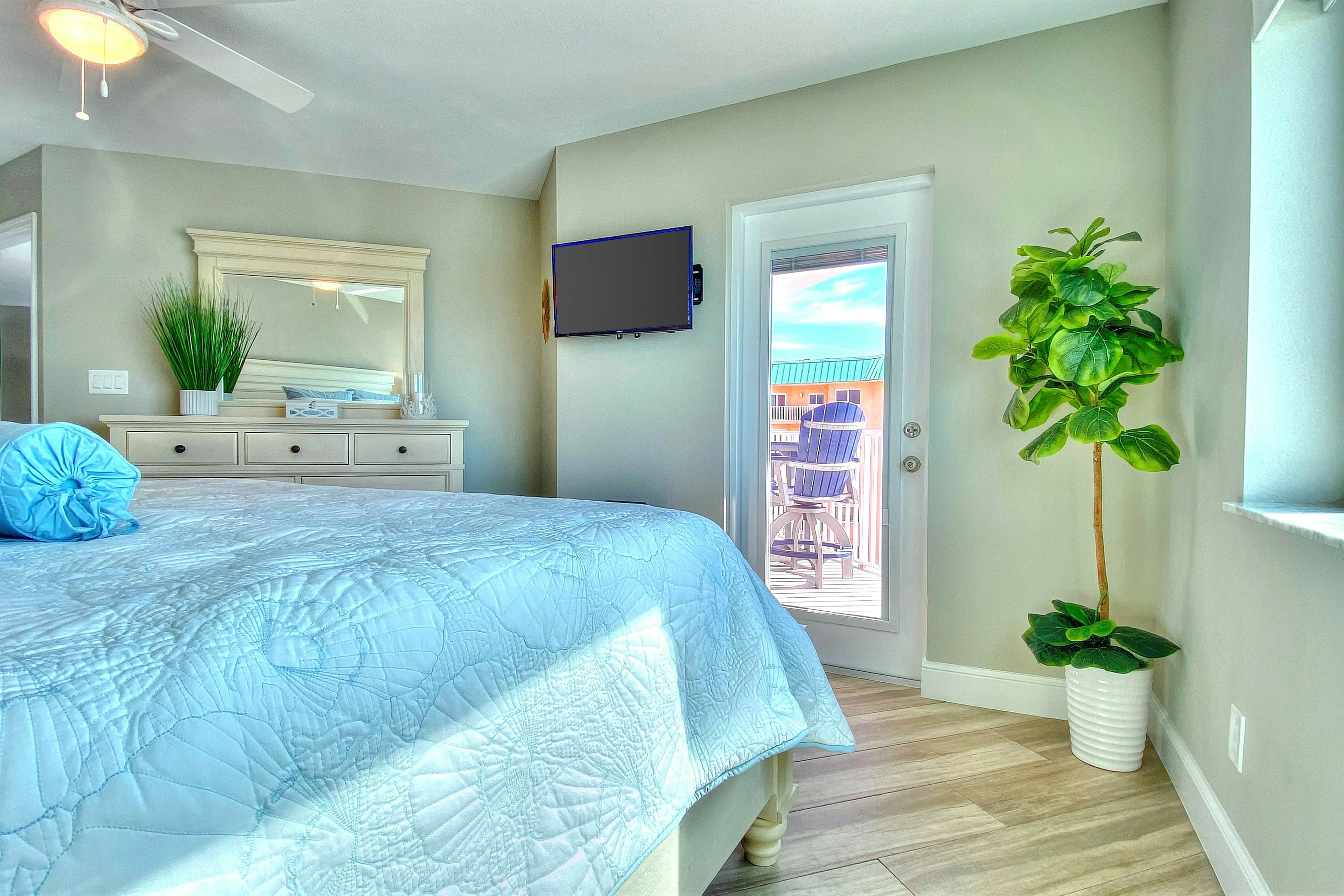 4th floor beachfront condo with private balcony views heated pool BBQ and AC