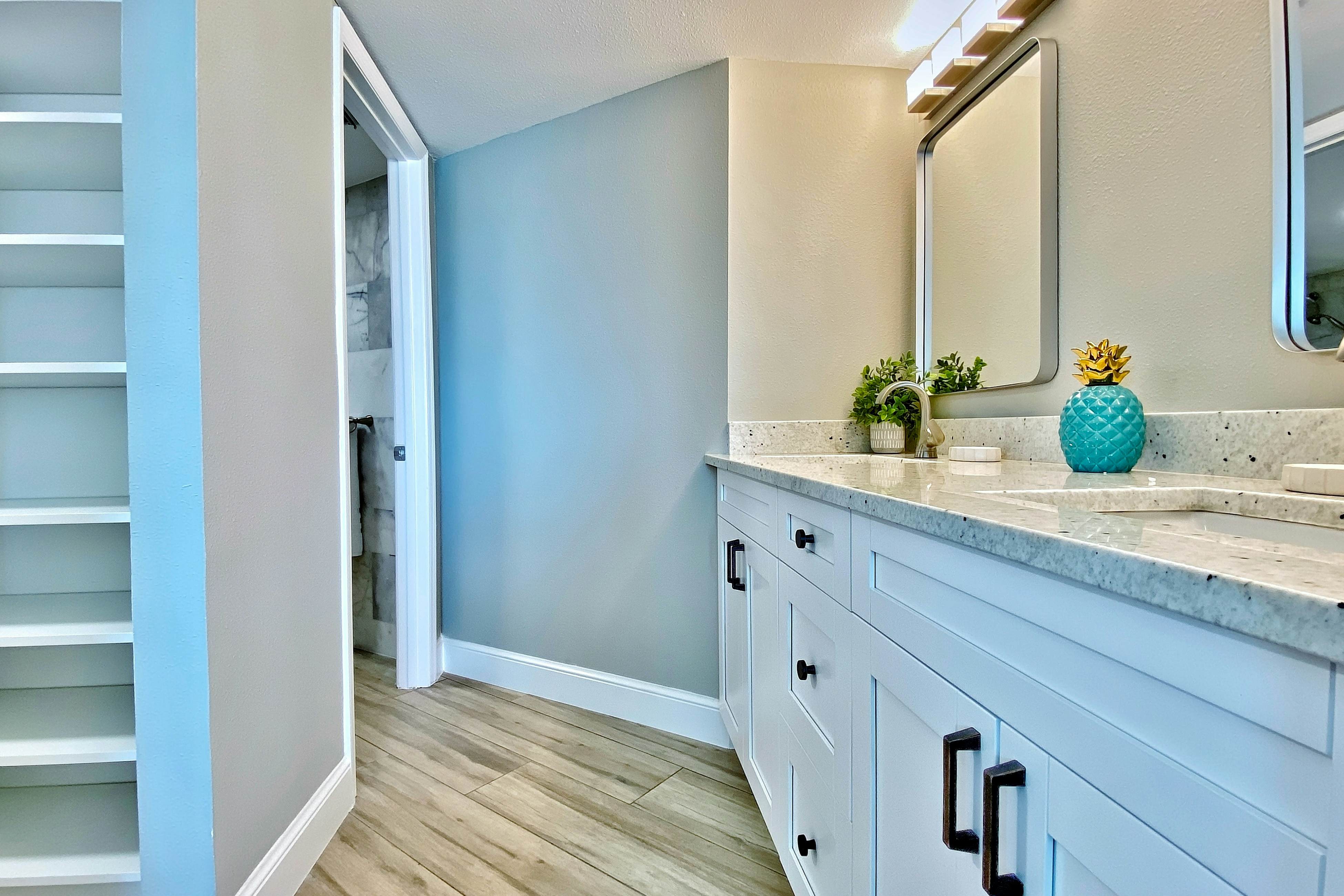 4th floor beachfront condo with private balcony views heated pool BBQ and AC