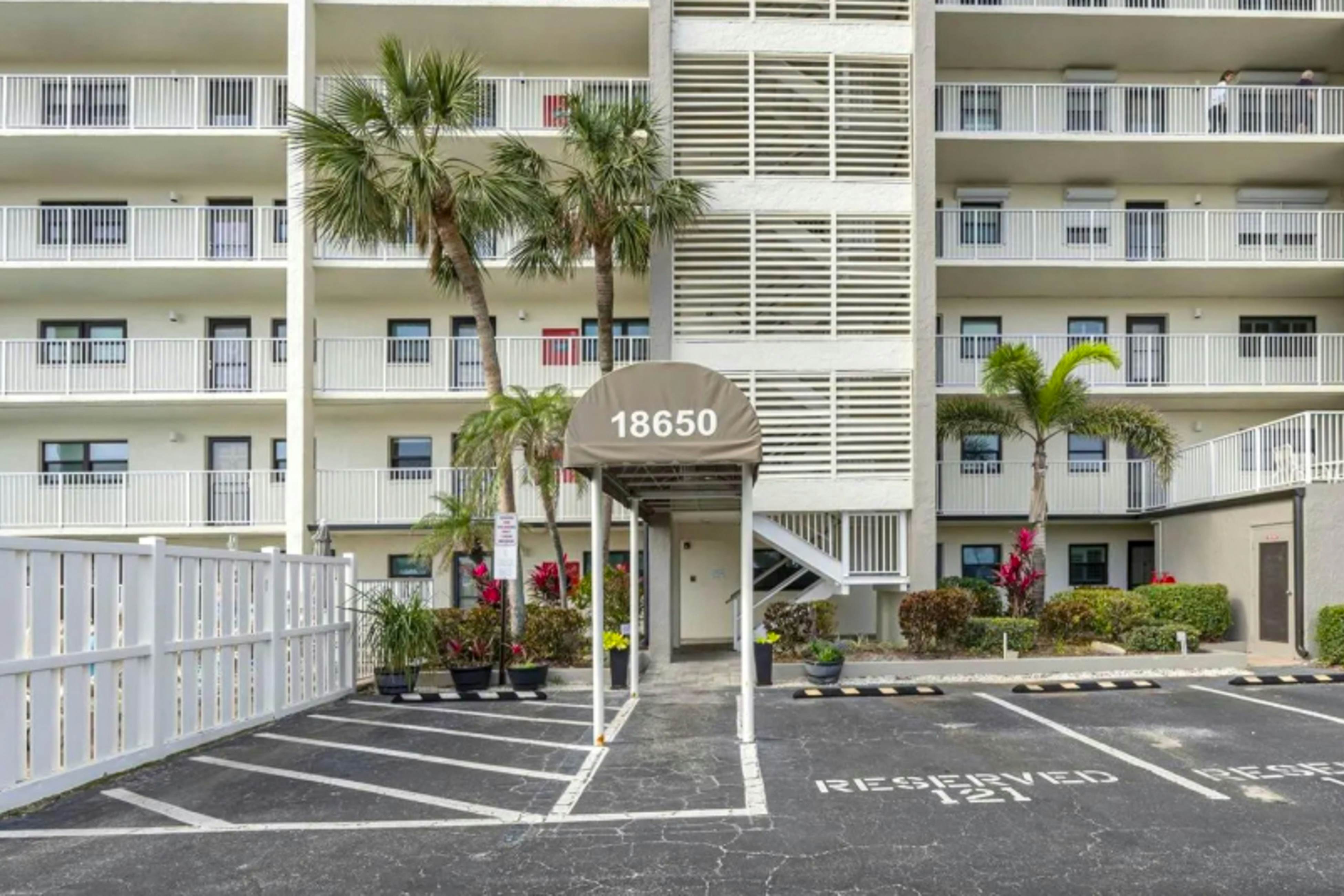 Modern and Gulf front direct beach access pool snowbird family and dog friendly