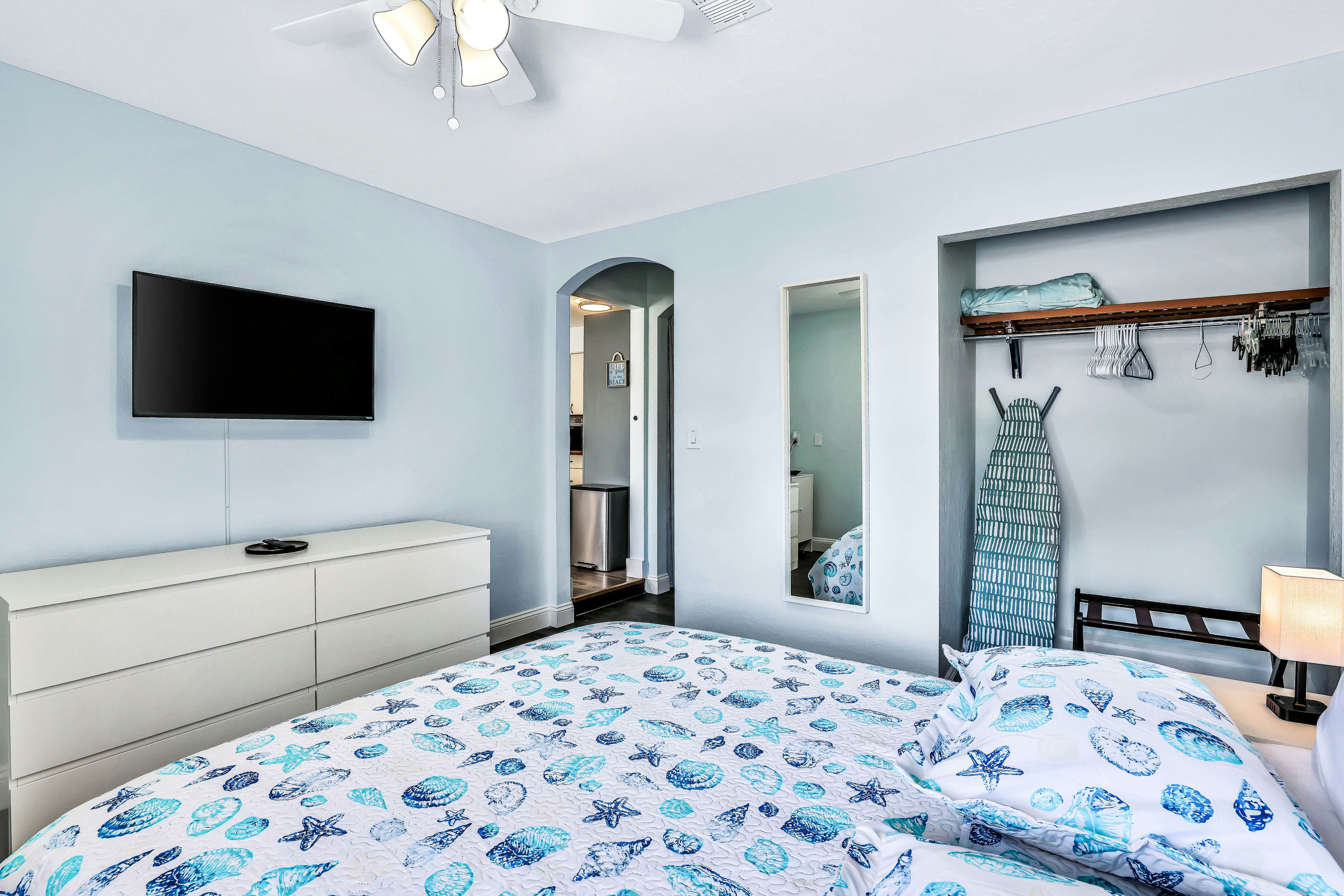 Dog-friendly Oasis with Private Pool, WiFi & Washer-Dryer - 5 Min to Beach