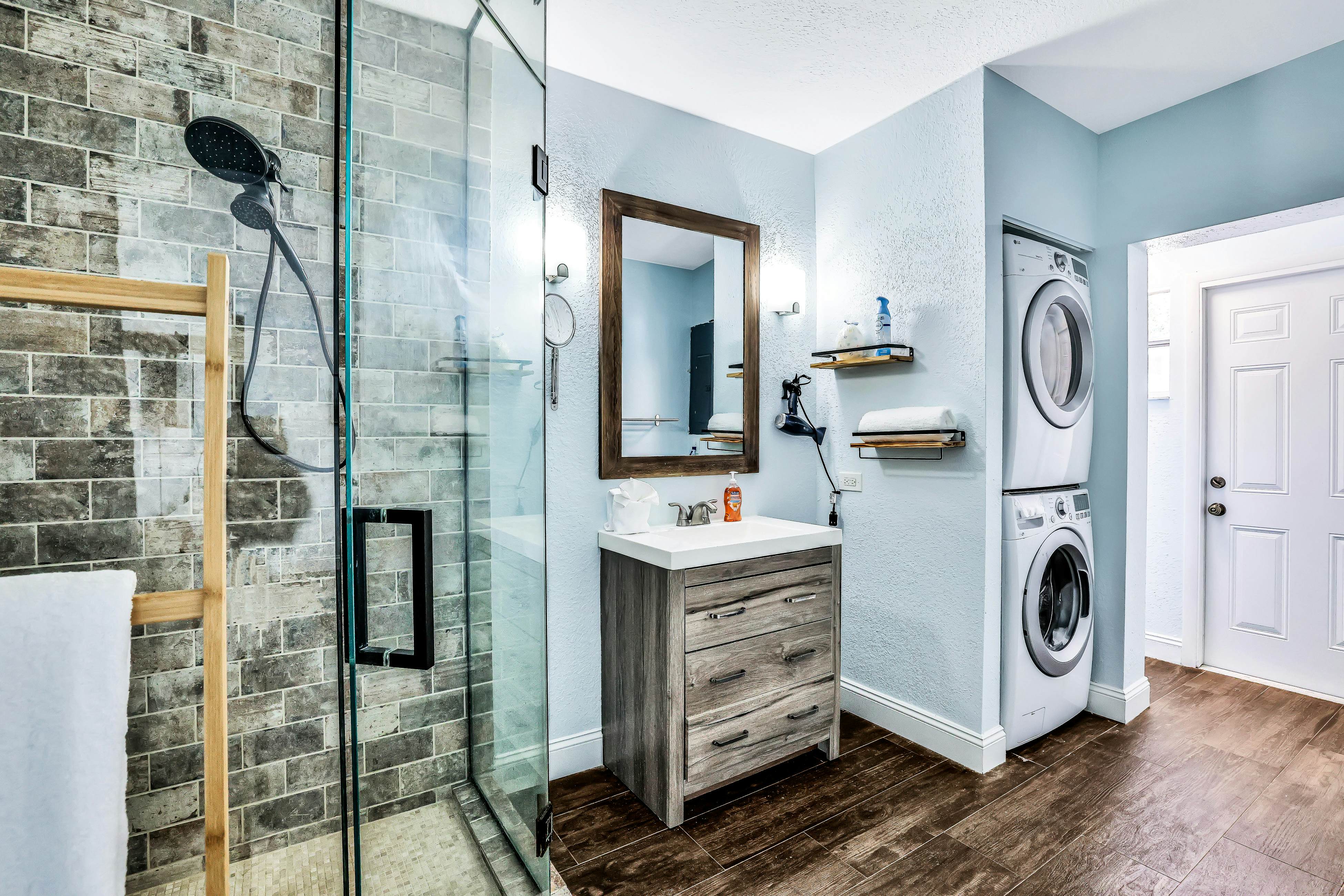 Dog-friendly Oasis with Private Pool, WiFi & Washer-Dryer - 5 Min to Beach