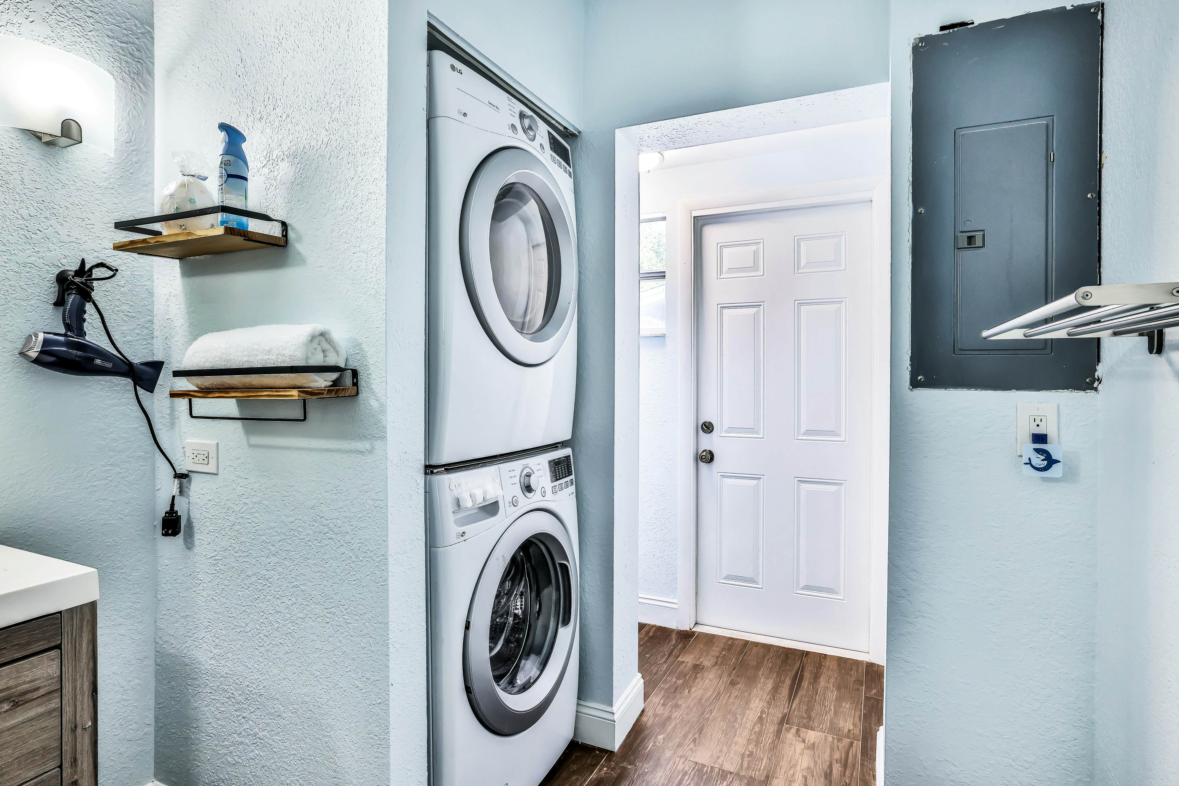 Dog-friendly Oasis with Private Pool, WiFi & Washer-Dryer - 5 Min to Beach