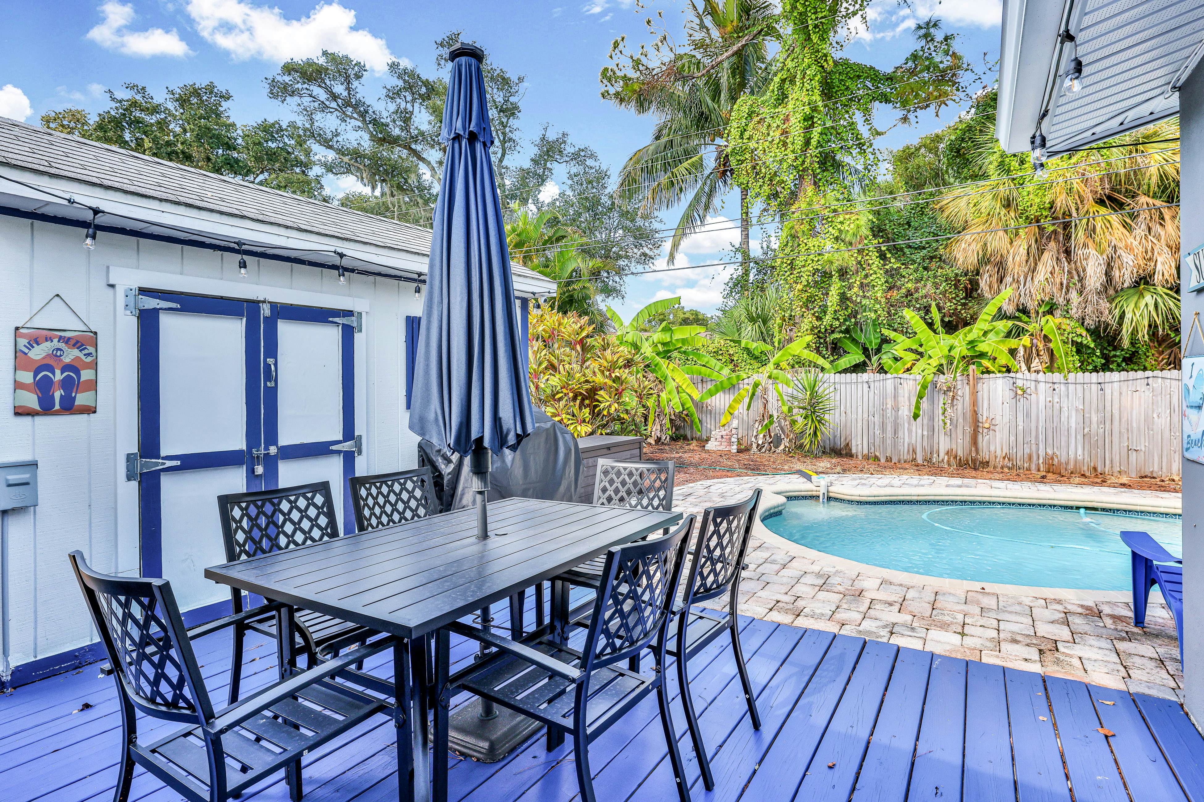 Dog-friendly Oasis with Private Pool, WiFi & Washer-Dryer - 5 Min to Beach