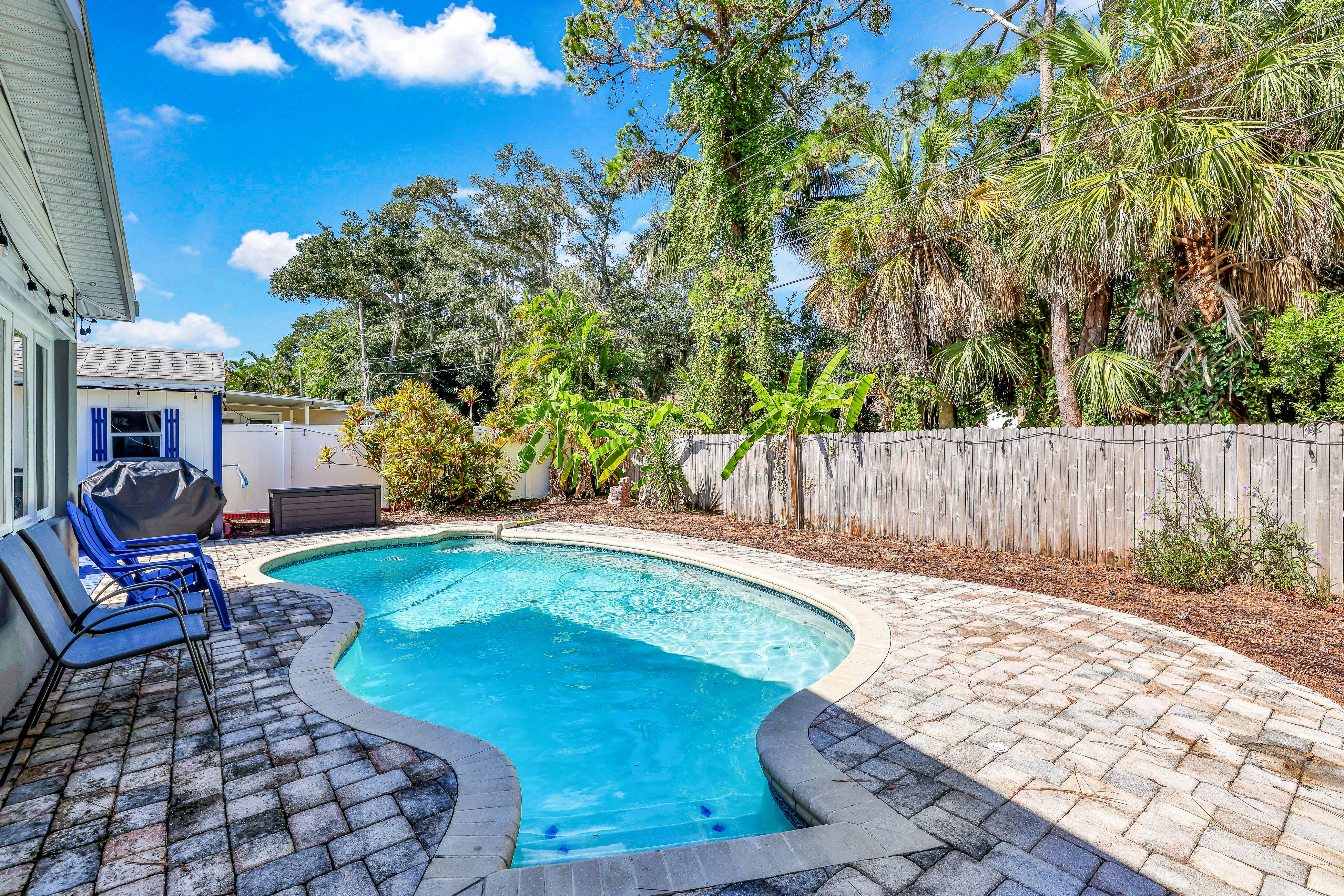 Dog-friendly Oasis with Private Pool, WiFi & Washer-Dryer - 5 Min to Beach