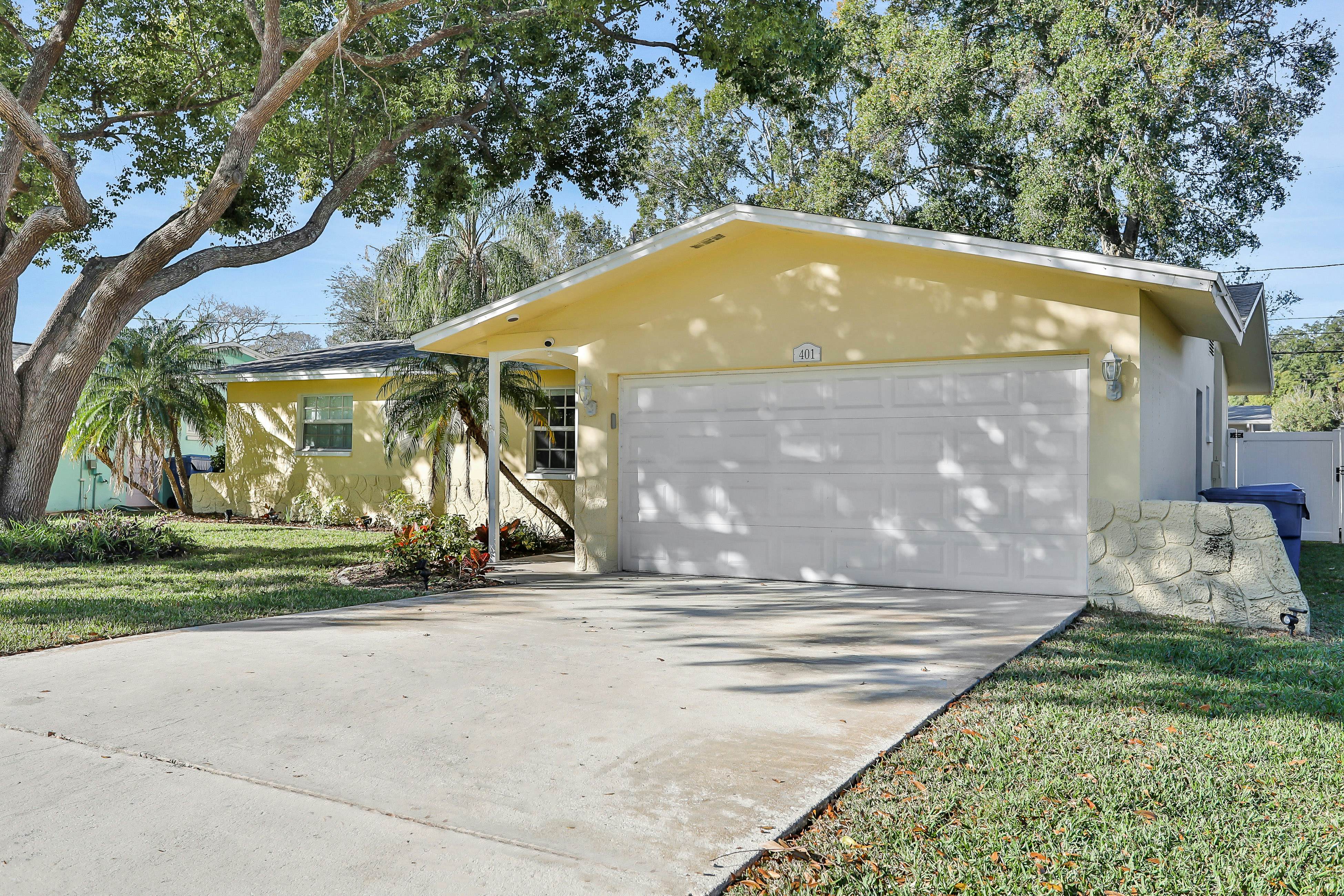 Stunning, centrally located home with enclosed yard, patio, grill, W/D & AC