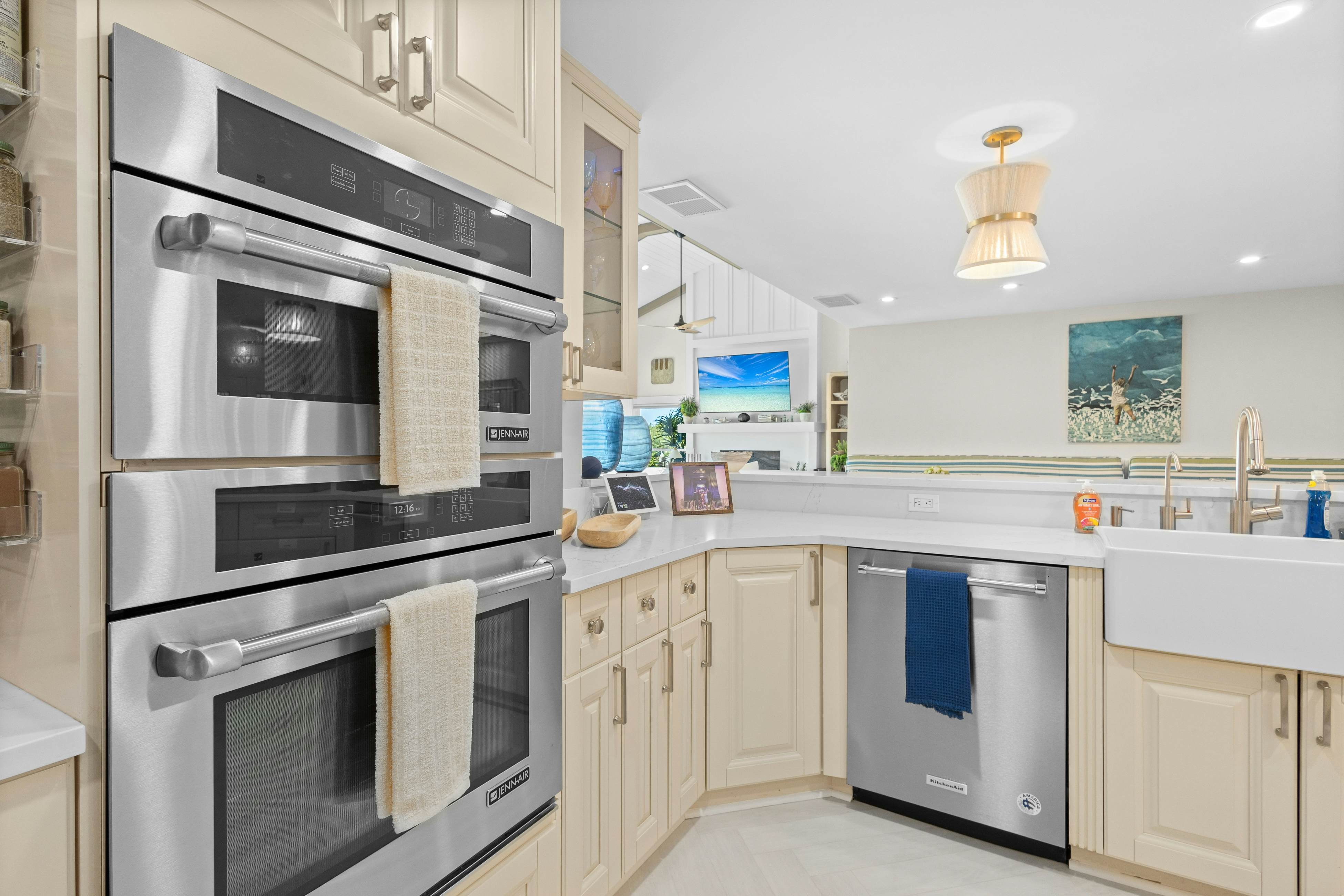 Modern indulgence with media room, expansive waterway views, AC, WD and Wifi