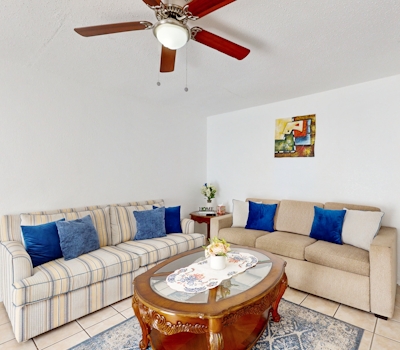 Centrally located dog friendly comfortable home with AC and WD