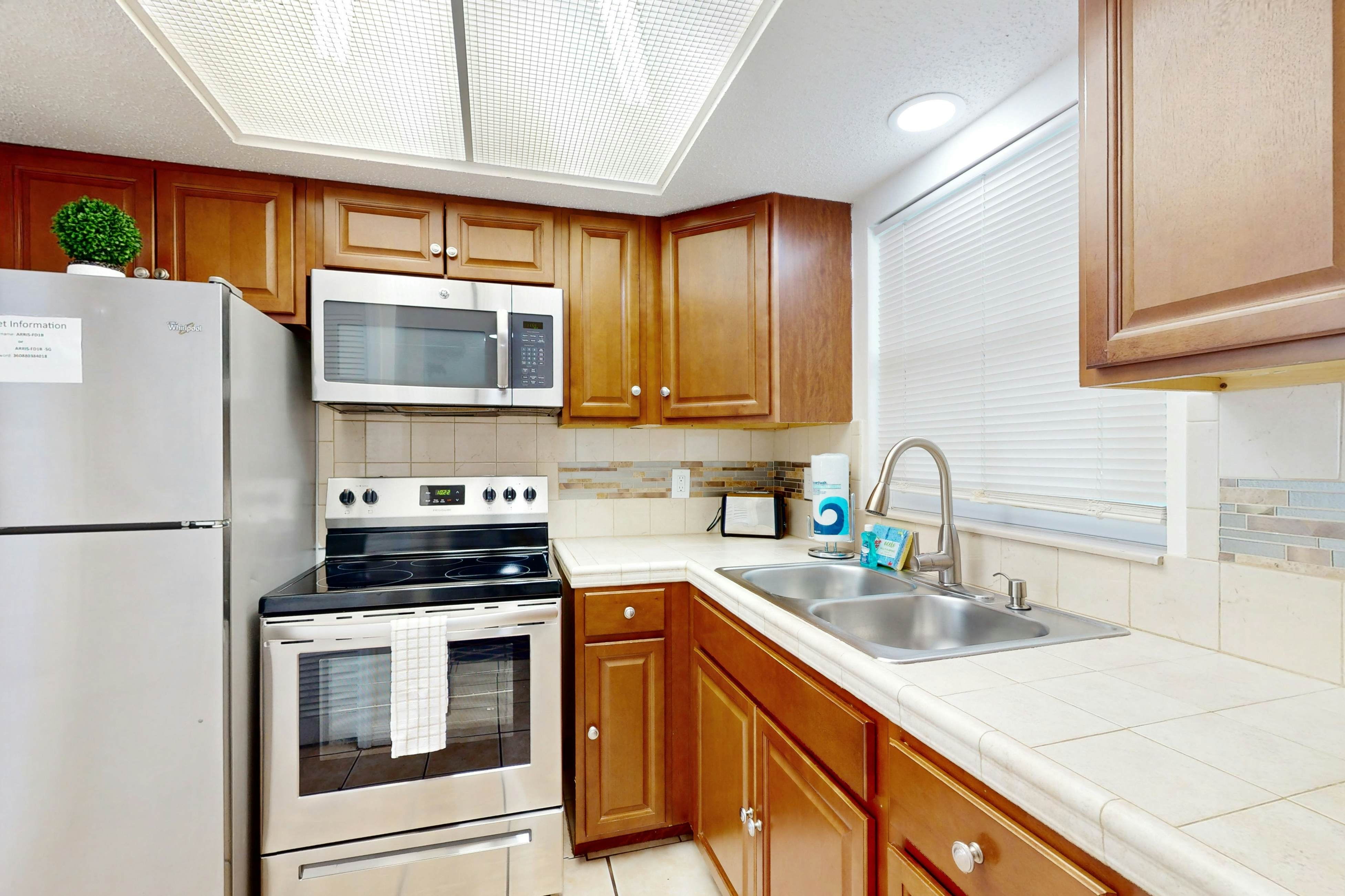 Centrally located, dog friendly, comfortable home with AC and WD