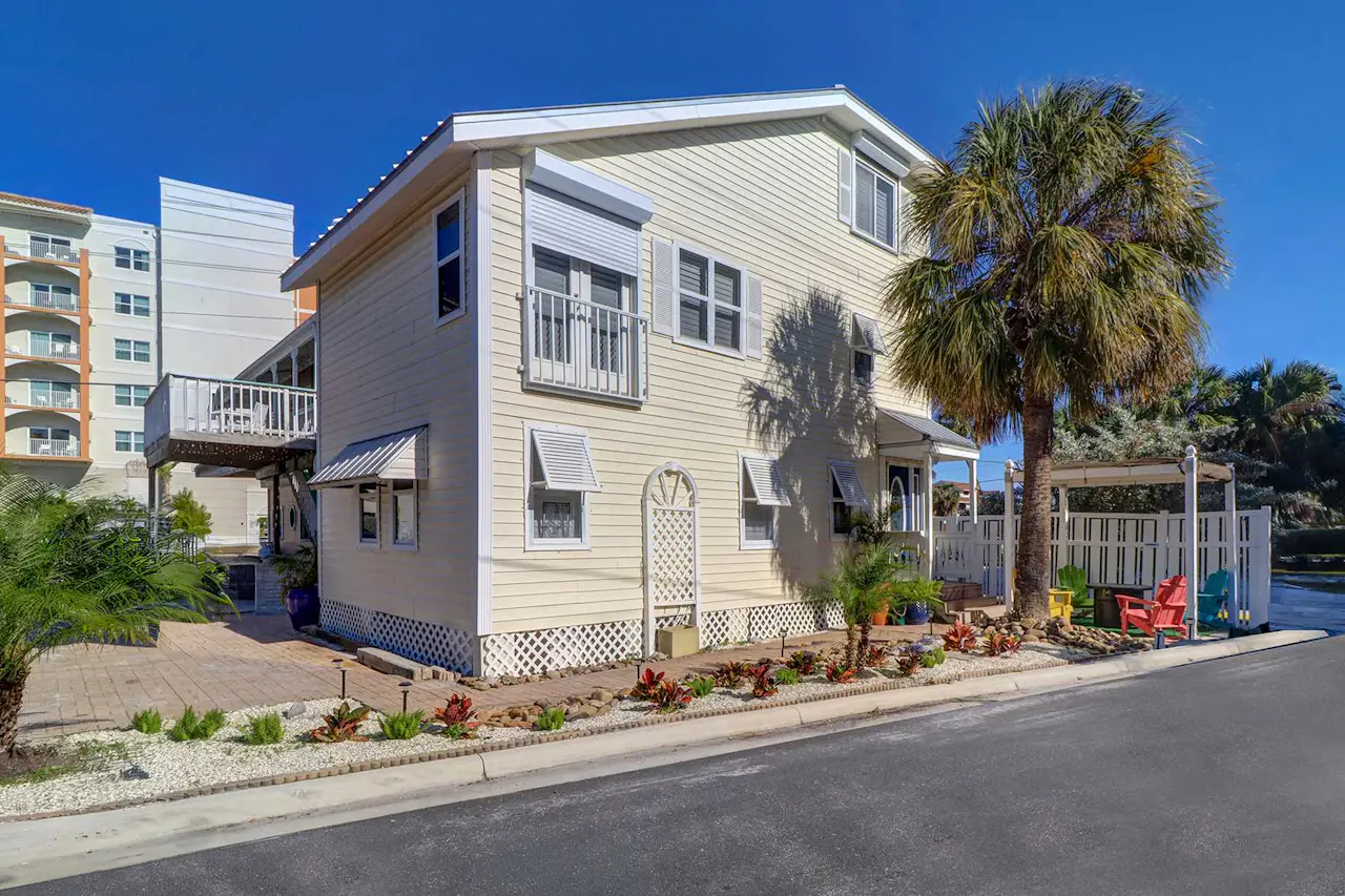 Sol Mate Cottage, Madeira Beach