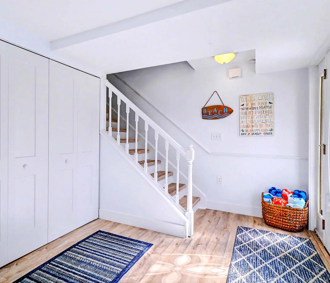 Dog Friendly Home with High Speed WiFi and Central AC Snowbird Friendly