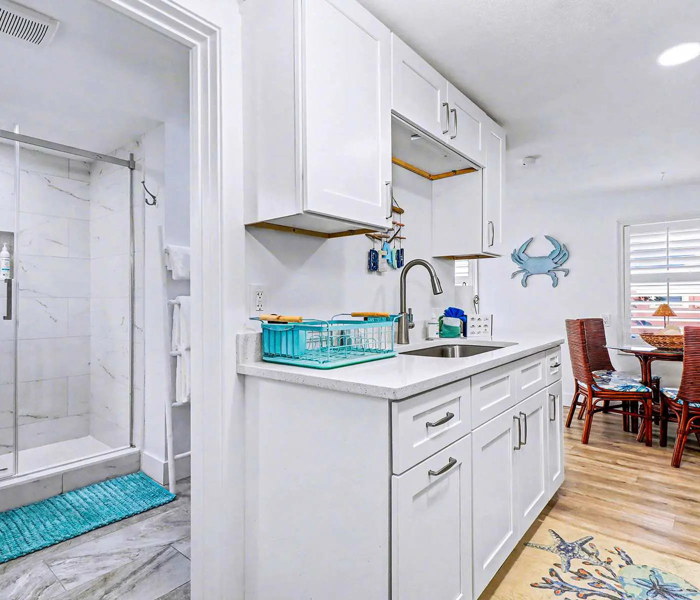 Dog Friendly Home with High Speed WiFi and Central AC Snowbird Friendly