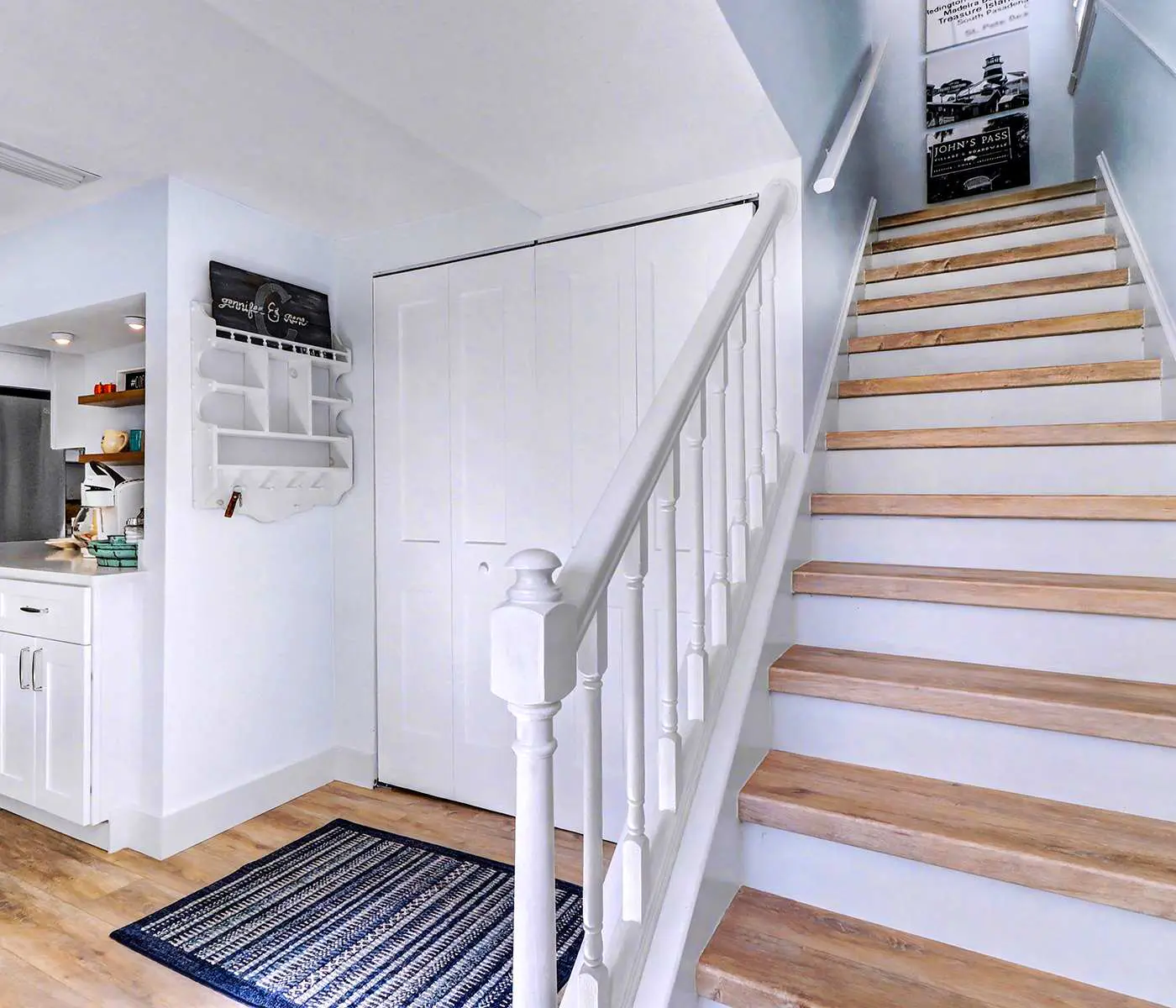 Dog Friendly Home with High Speed WiFi and Central AC Snowbird Friendly