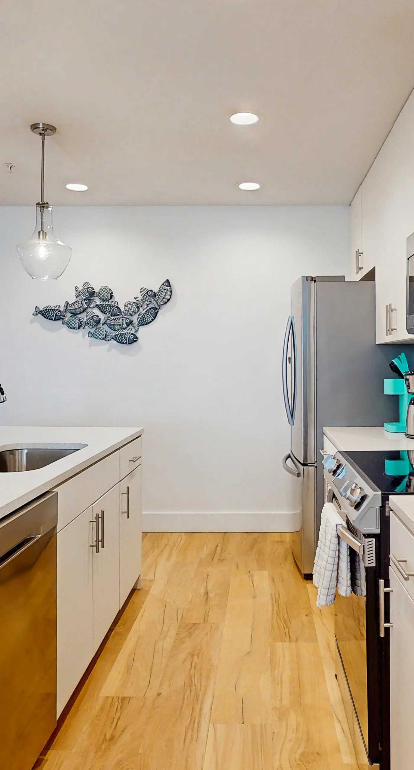 Coastal Getaway 3BR 3BA Condo with Pool Just 2 Blocks from the Beach