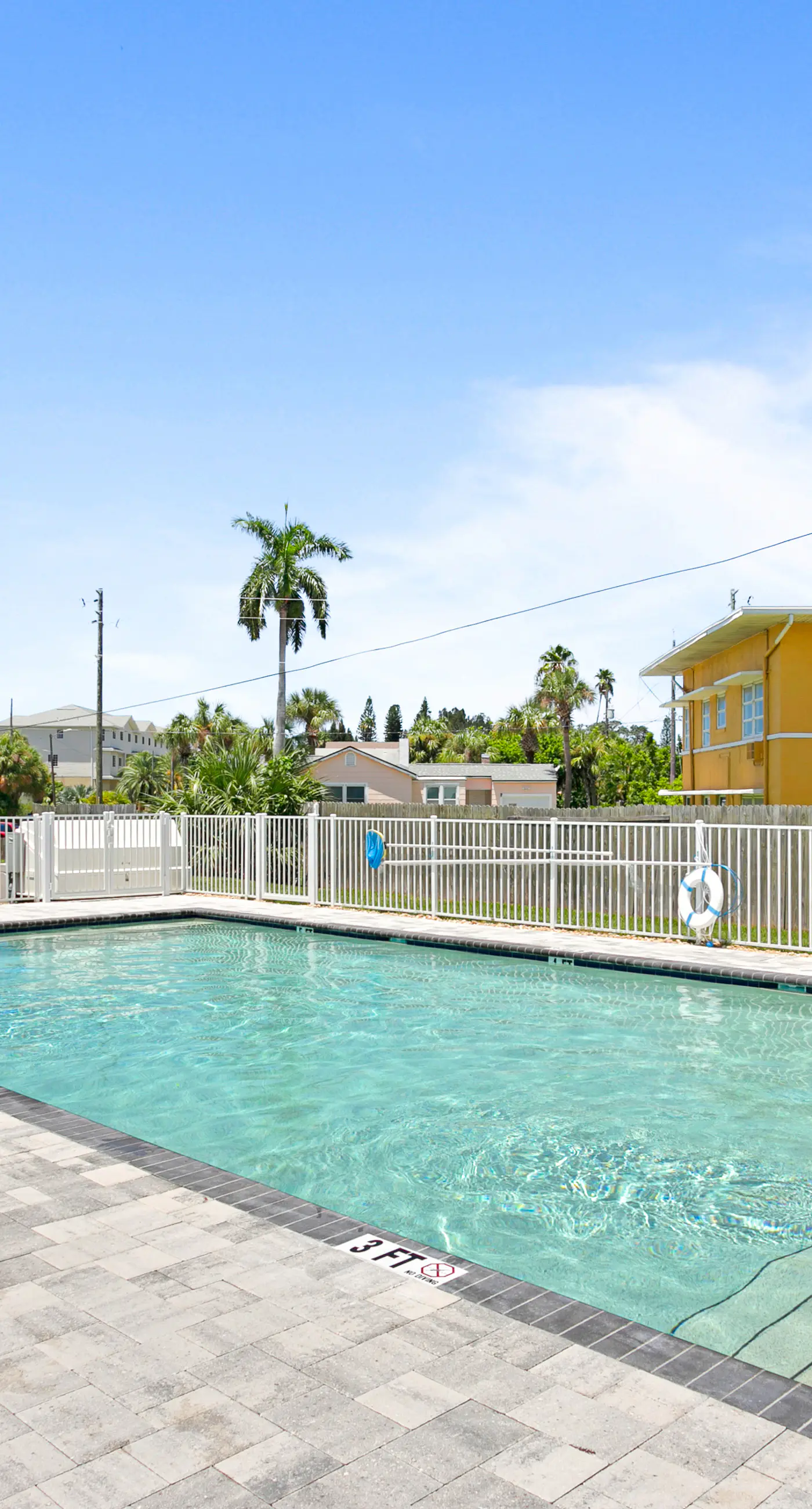 Coastal Getaway 3BR 3BA Condo with Pool Just 2 Blocks from the Beach