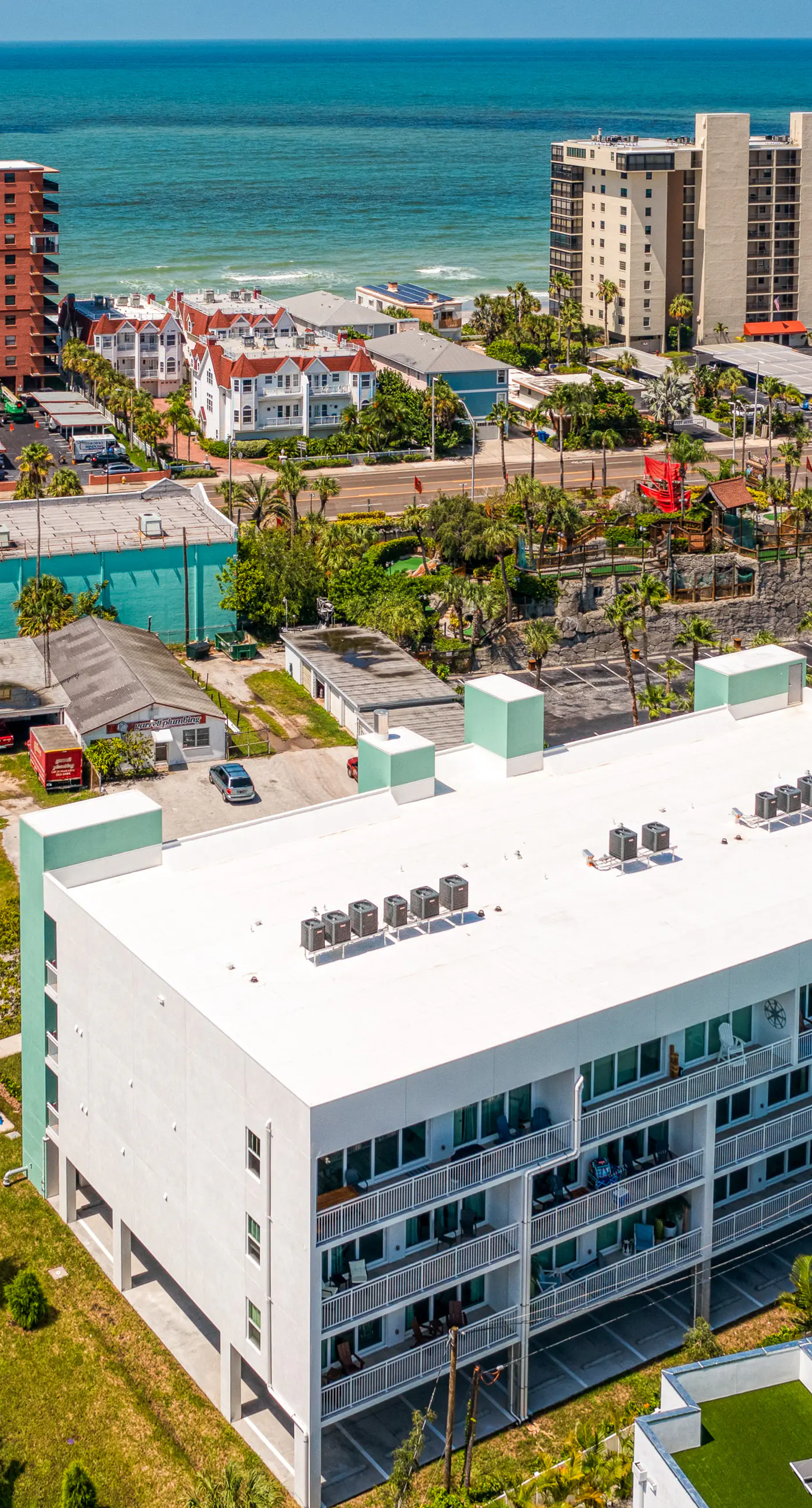 Coastal Getaway 3BR 3BA Condo with Pool Just 2 Blocks from the Beach