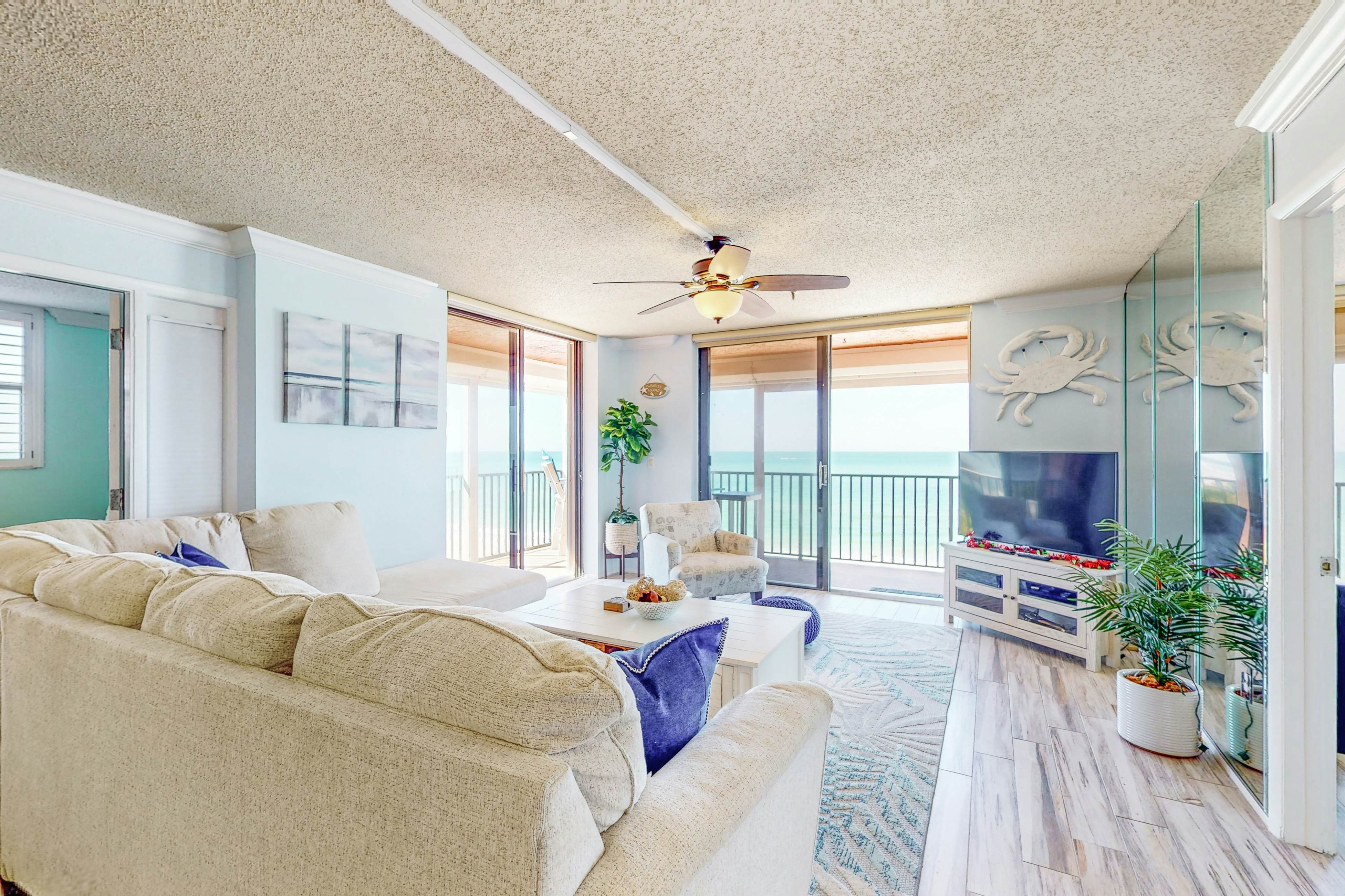 3rd-floor oceanfront corner condo with on-site pool & ocean views