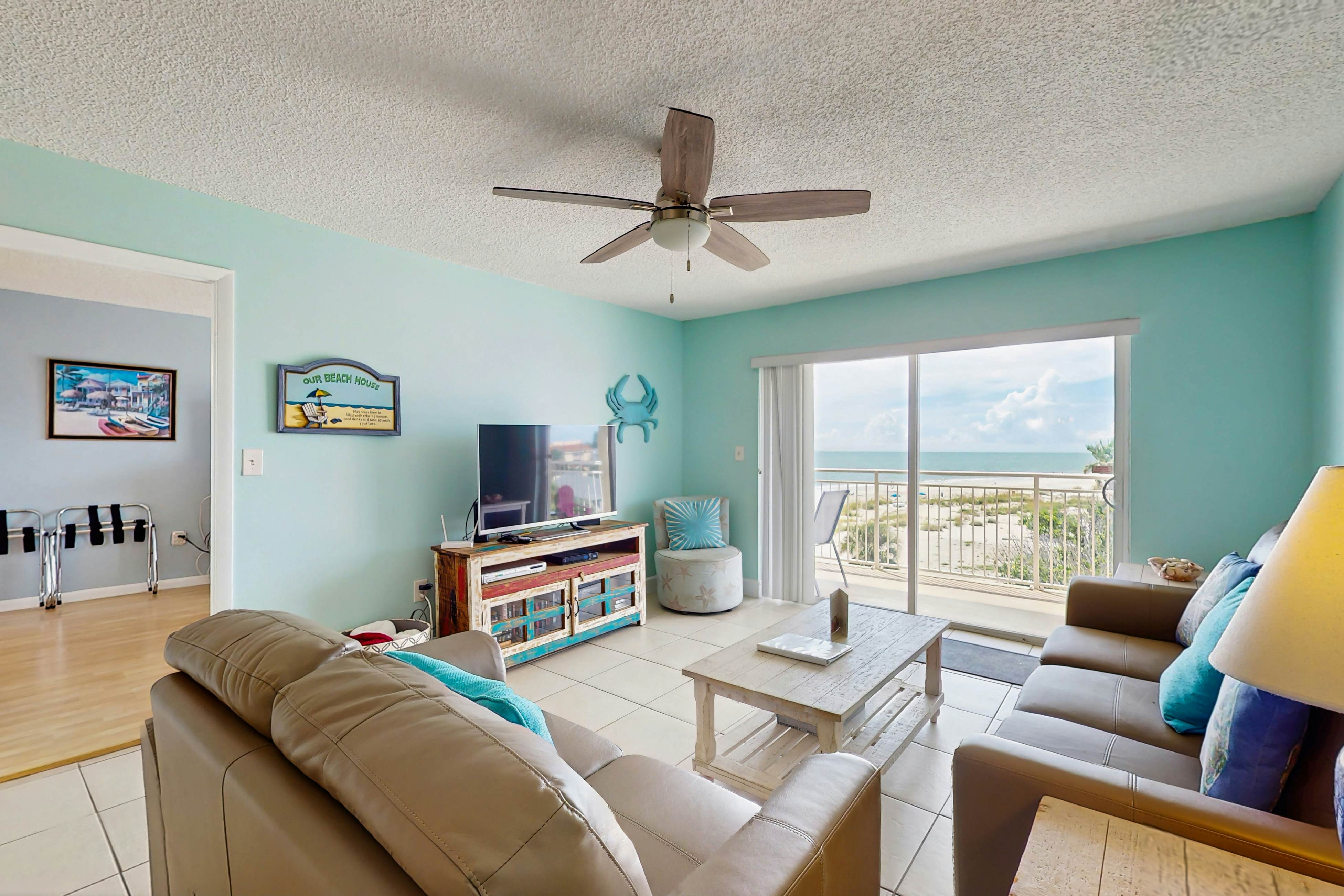 Gulf-front getaway with sunset-view balcony, beachfront pool & easy beach access