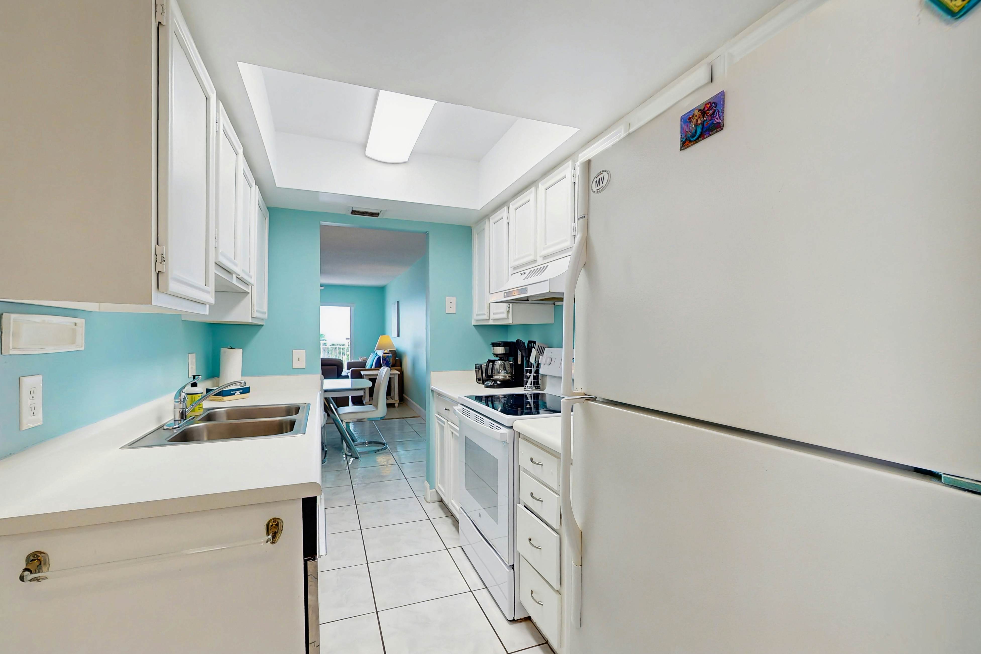 Gulf-front getaway with sunset-view balcony, beachfront pool & easy beach access