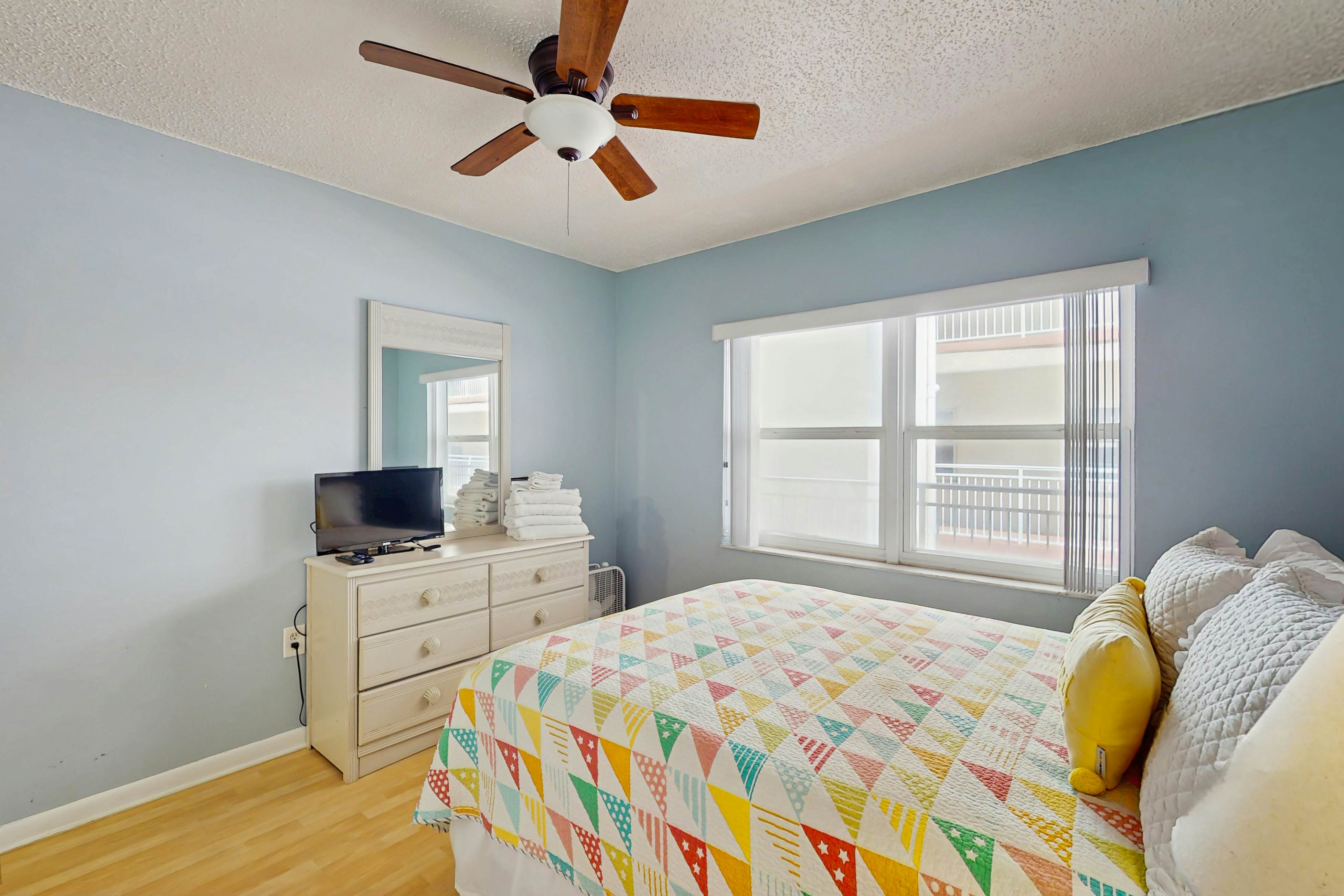 Gulf-front getaway with sunset-view balcony, beachfront pool & easy beach access