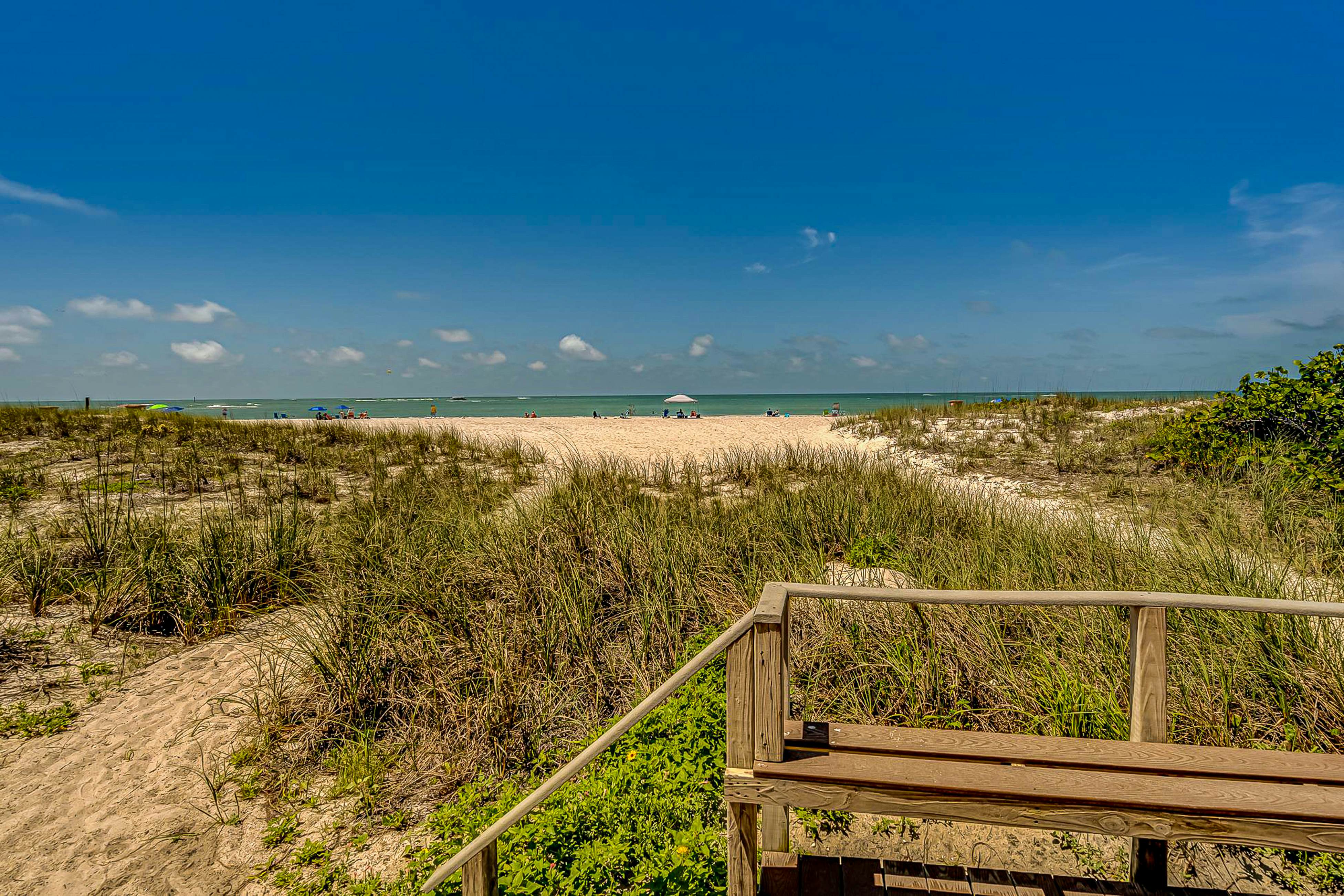 Gulf-front getaway with sunset-view balcony, beachfront pool & easy beach access