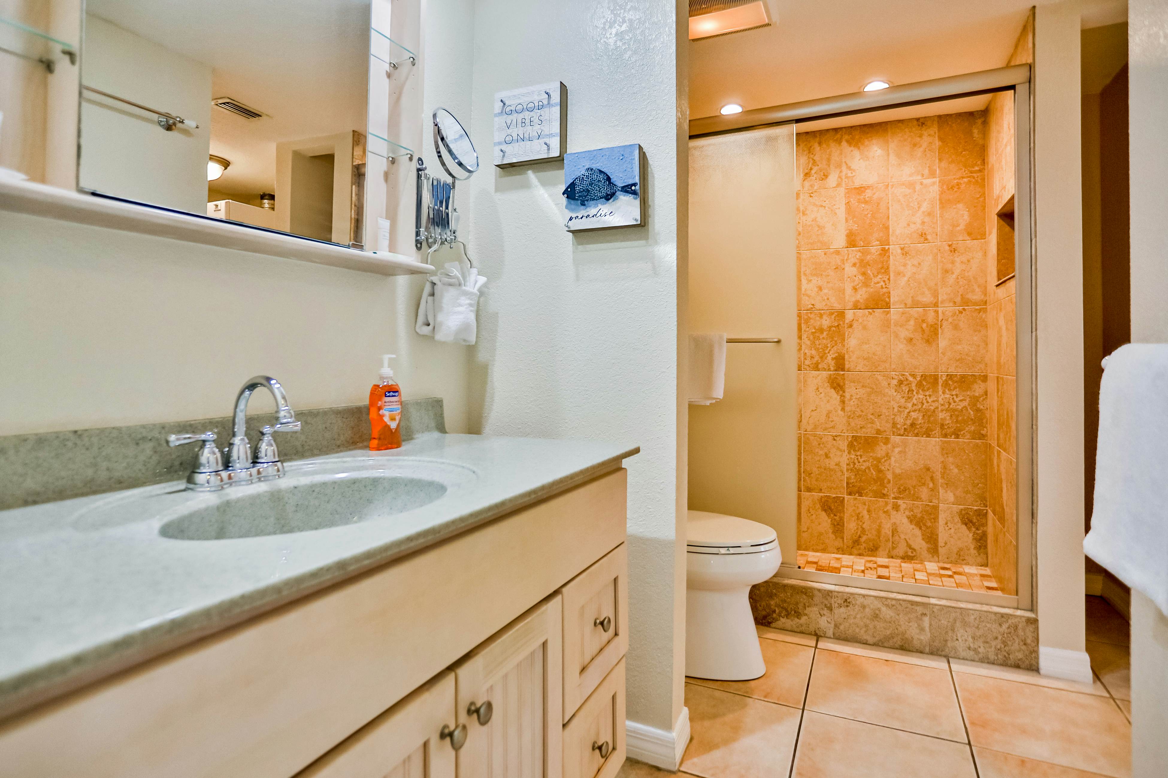 Snowbird-friendly, waterfront condo with WiFi, central AC, washer/dryer, & pool