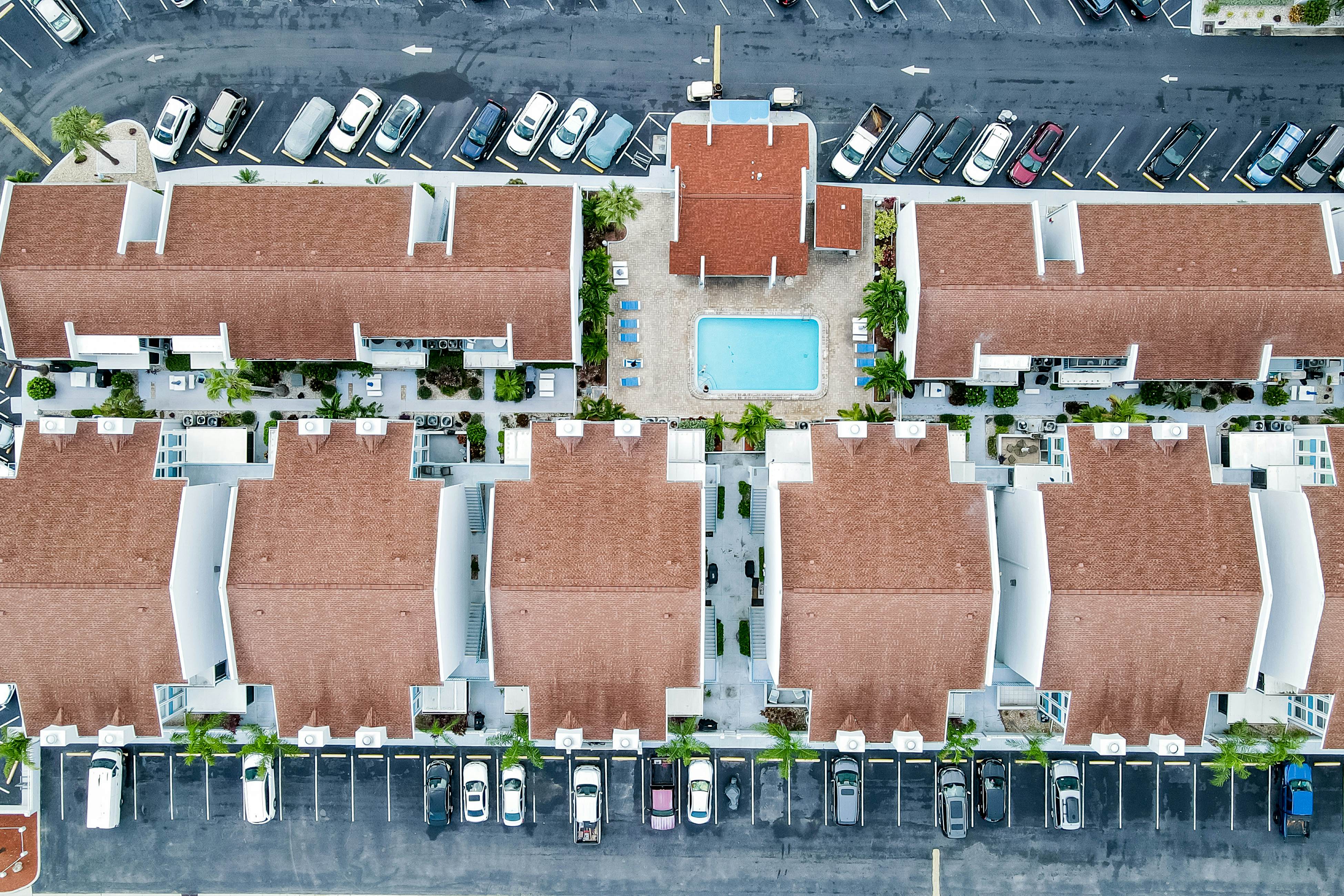 Snowbird-friendly, waterfront condo with WiFi, central AC, washer/dryer, & pool