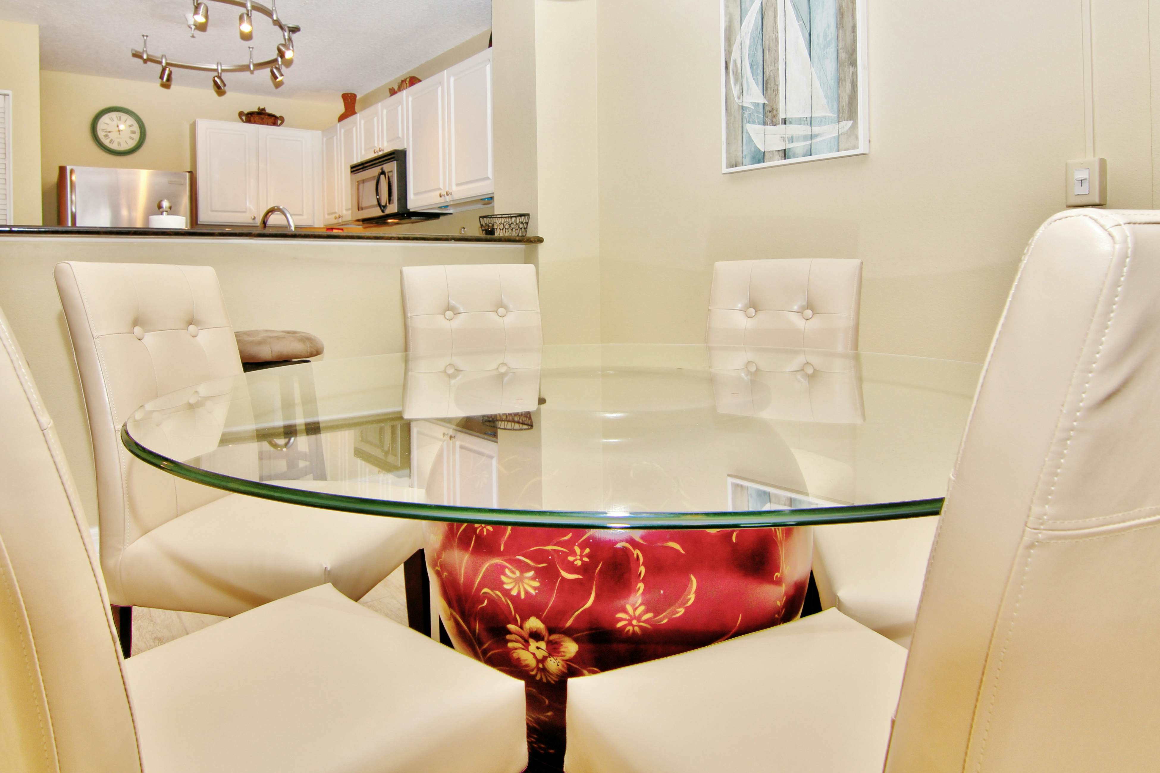 Waterfront condo with marina views - walk to John’s Pass