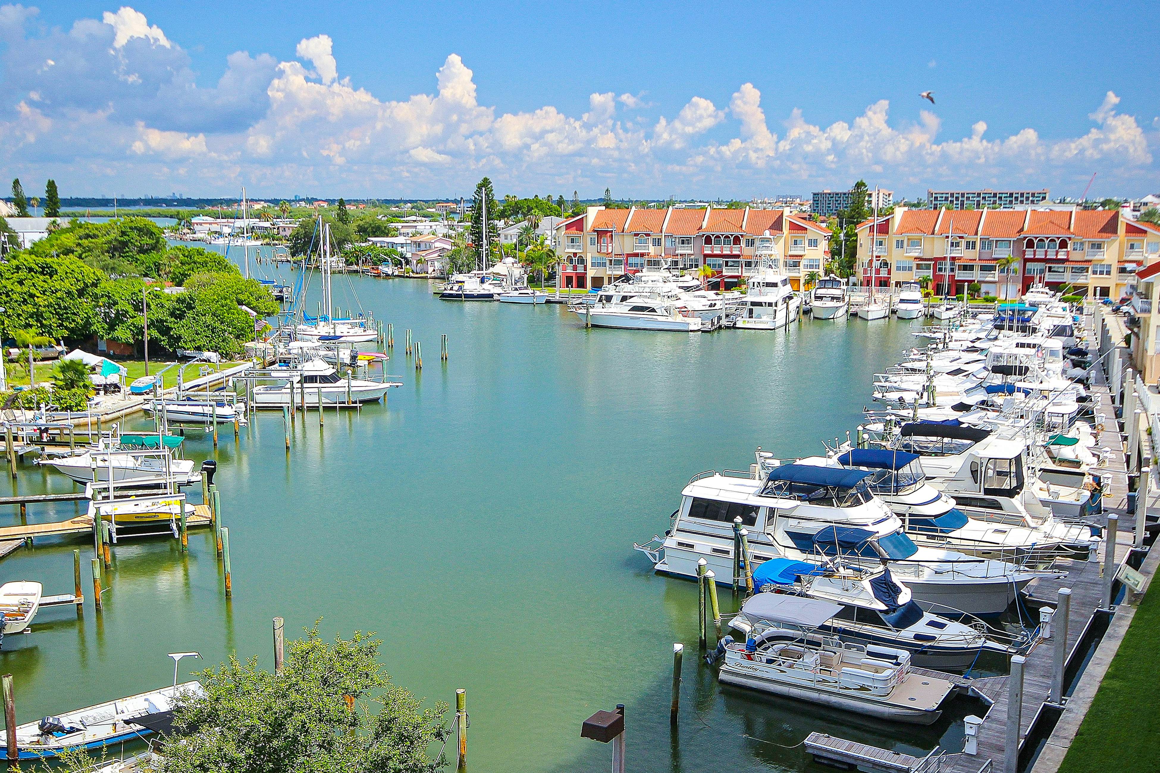 Waterfront condo with marina views - walk to John’s Pass