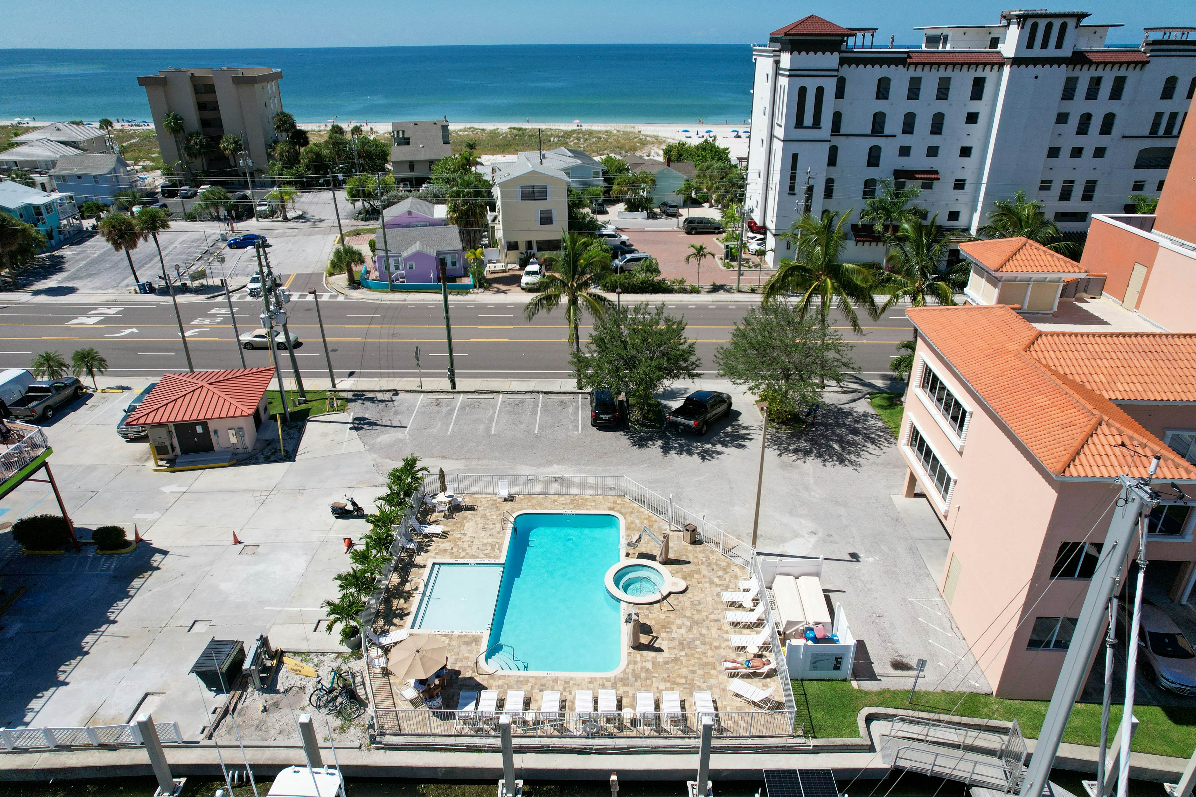 Waterfront condo with marina views - walk to John’s Pass