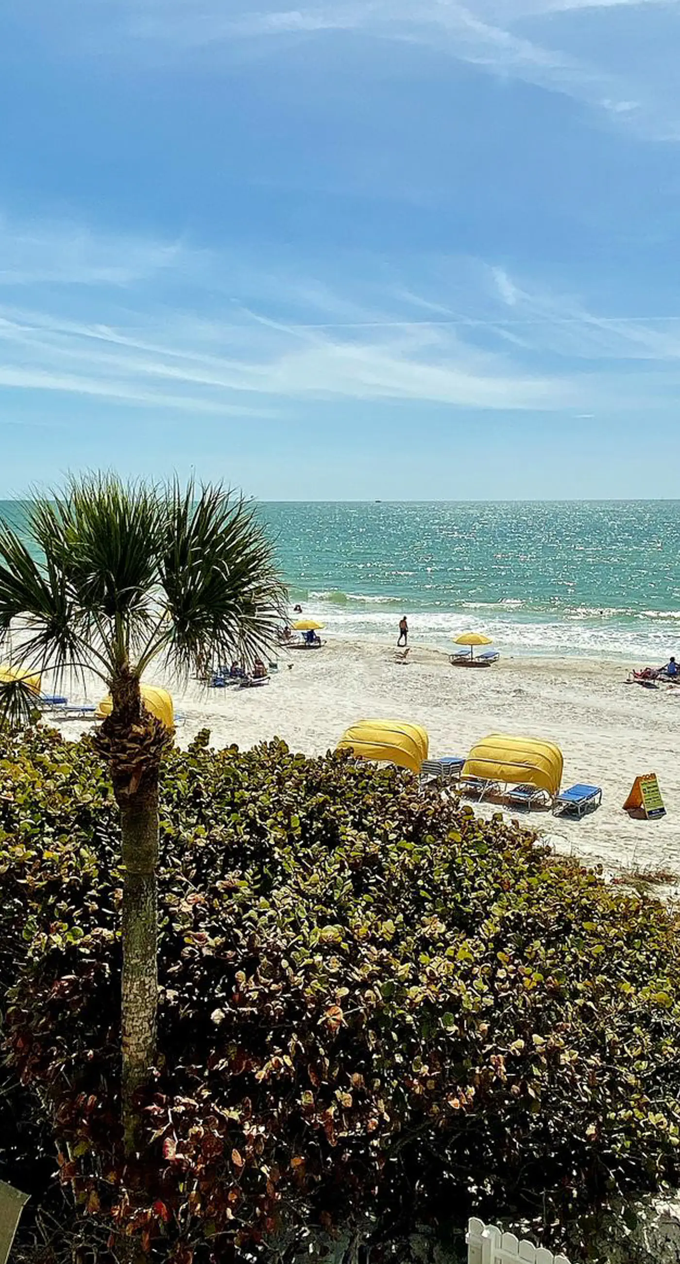 Extraordinary Gulf front condo w screened in balcony WD AC heated pool pool spa