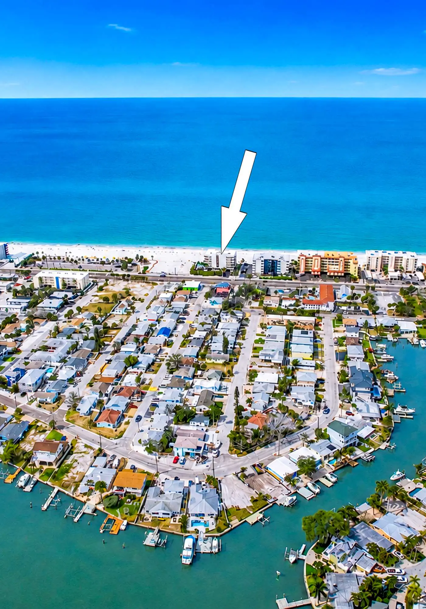 Extraordinary Gulf front condo w screened in balcony WD AC heated pool pool spa