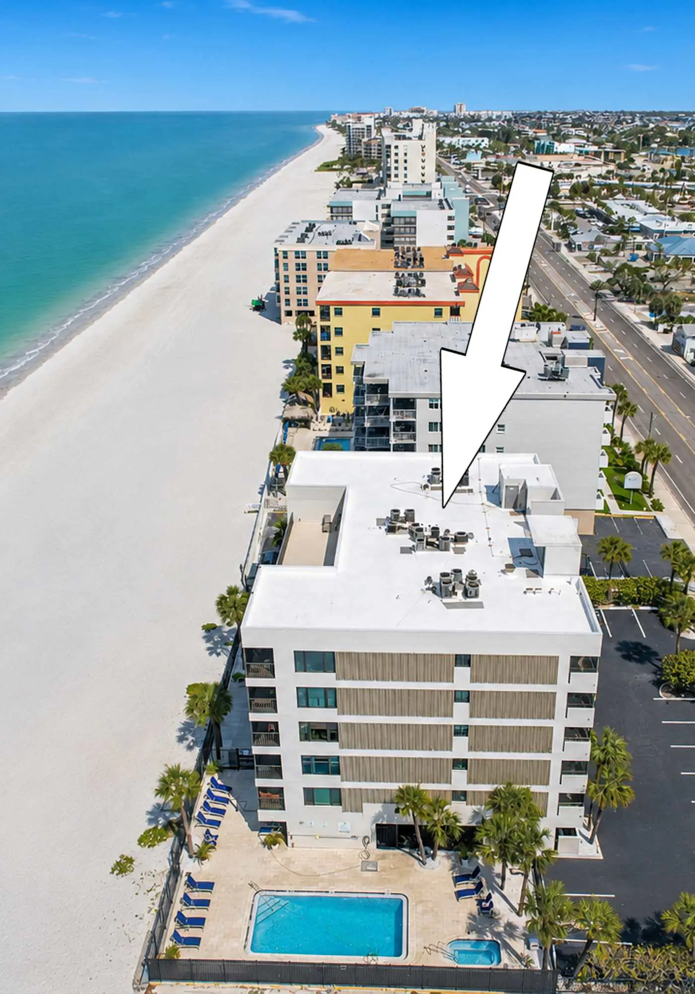 Extraordinary Gulf front condo w screened in balcony WD AC heated pool pool spa