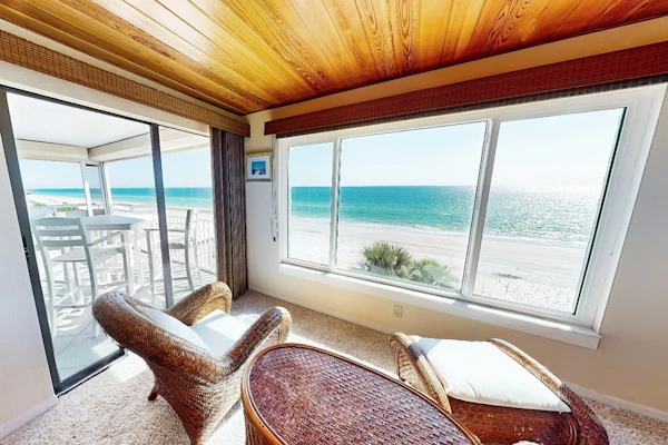Breathtaking beachfront condo in prime location Indian Shores FL
