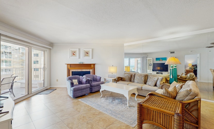 Beachfront condo with balcony pool hot tub grill and AC