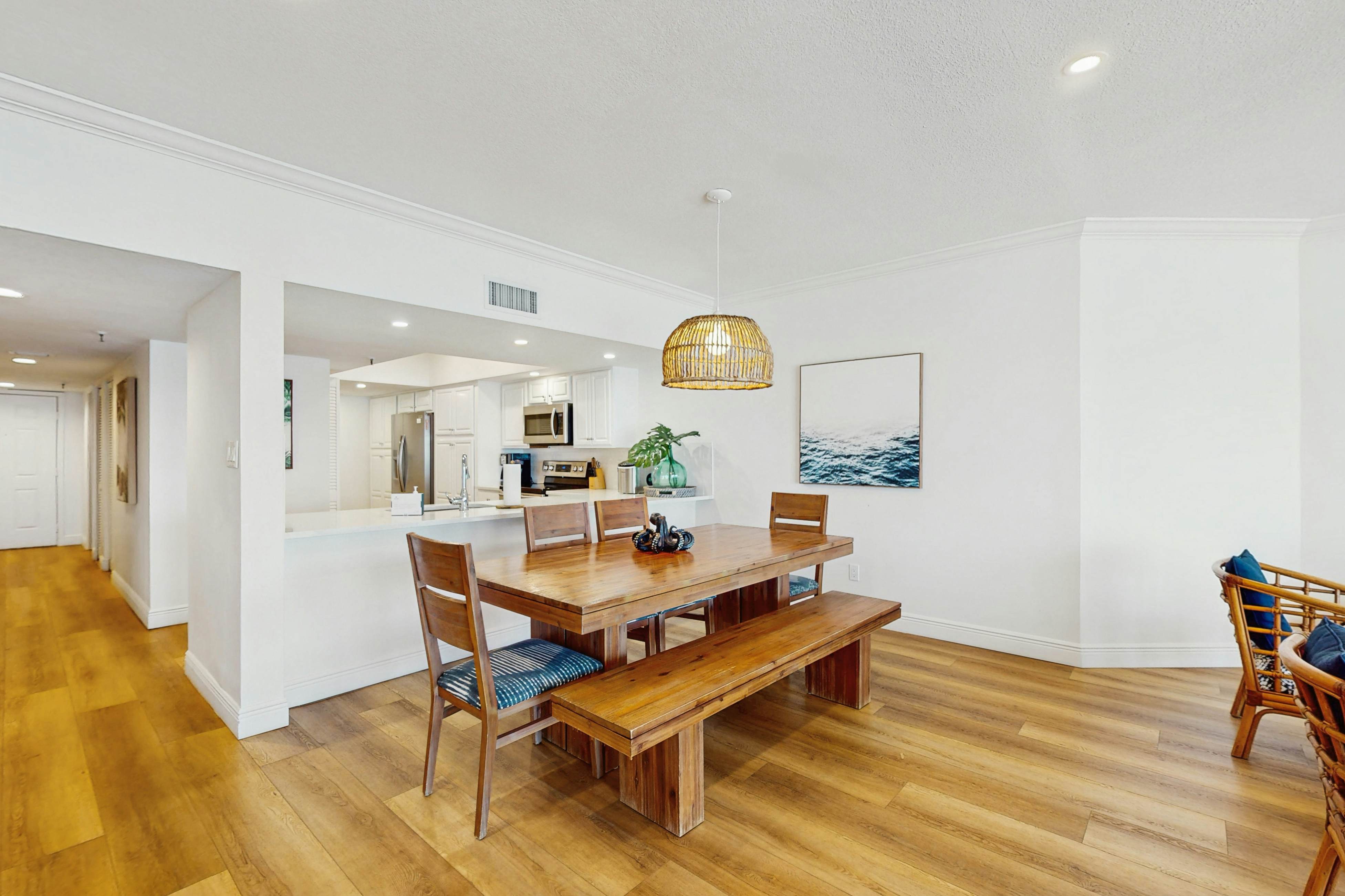 Dreamy condo with panoramic Gulf vIews & beachfront heated pool & spa