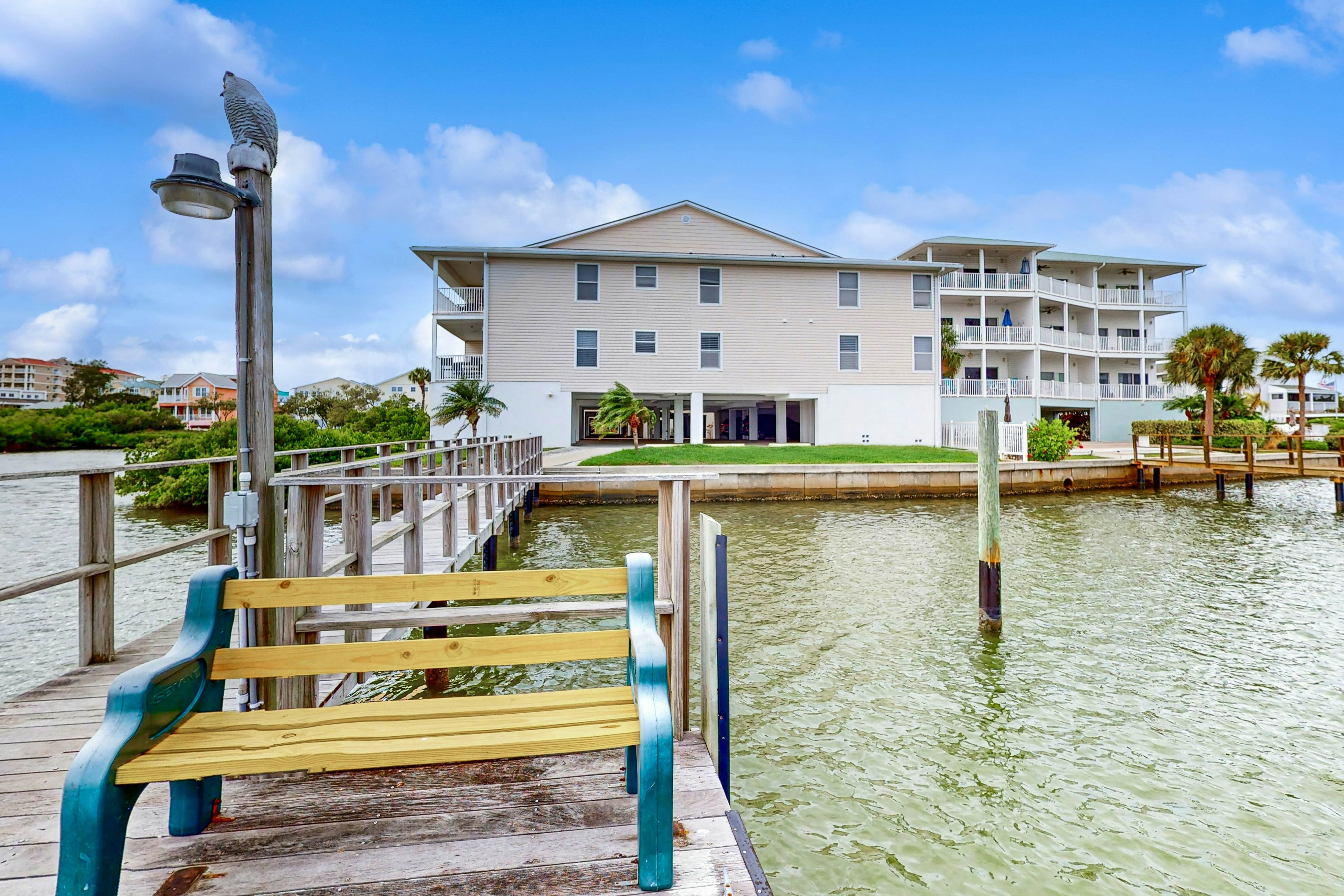 Snowbird friendly condo w Intracoastal and pool views heated pool dock and AC