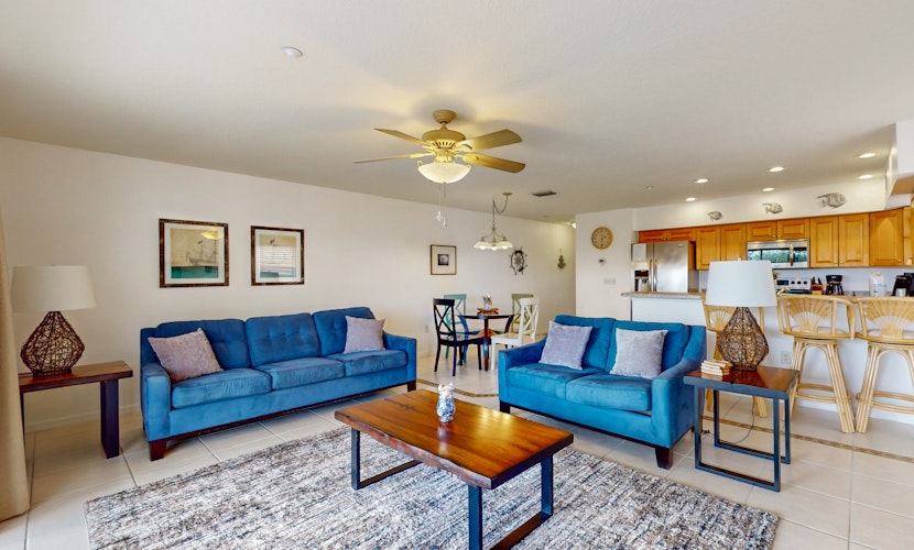 Snowbird friendly condo w Intracoastal and pool views heated pool dock and AC