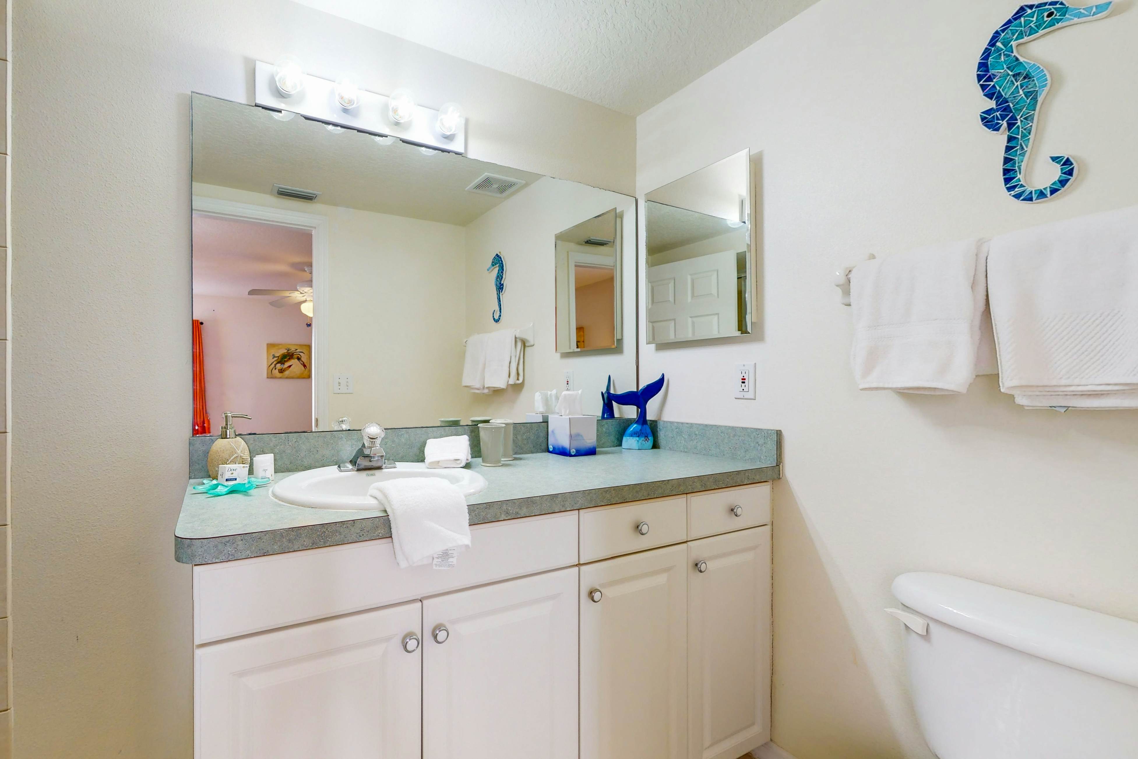 Snowbird friendly condo w Intracoastal and pool views heated pool dock and AC