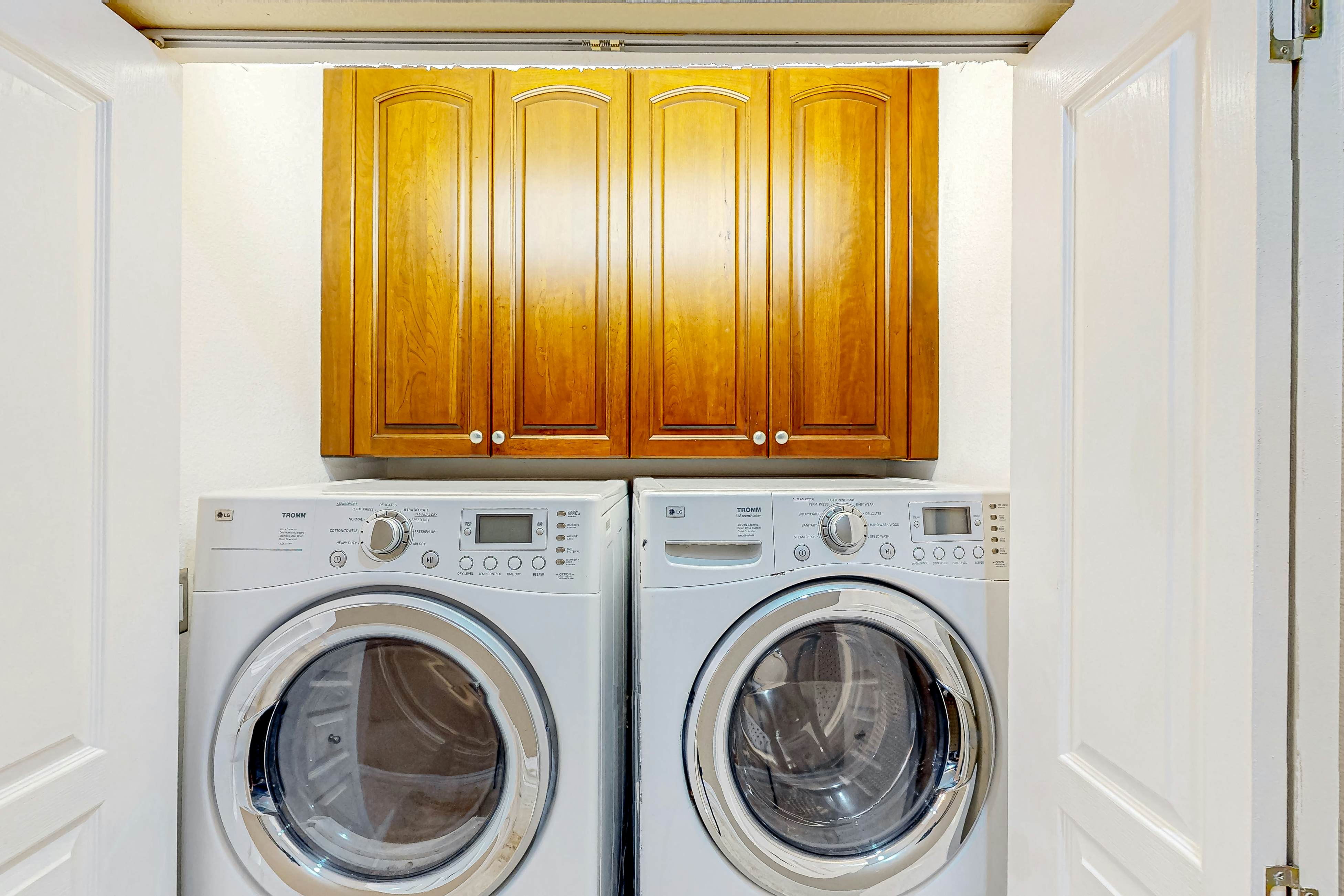 Grand Gulf-front sunset-view townhome with elevator, direct beach access, pool