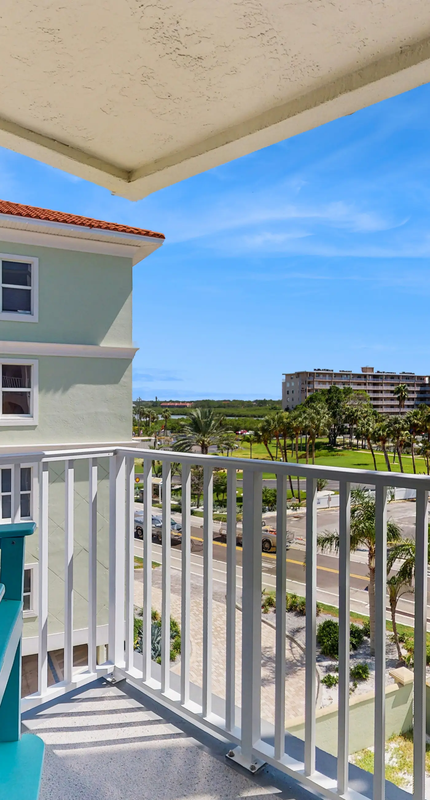 Spacious beachfront condo with lovely Gulf views balcony heated pool and AC