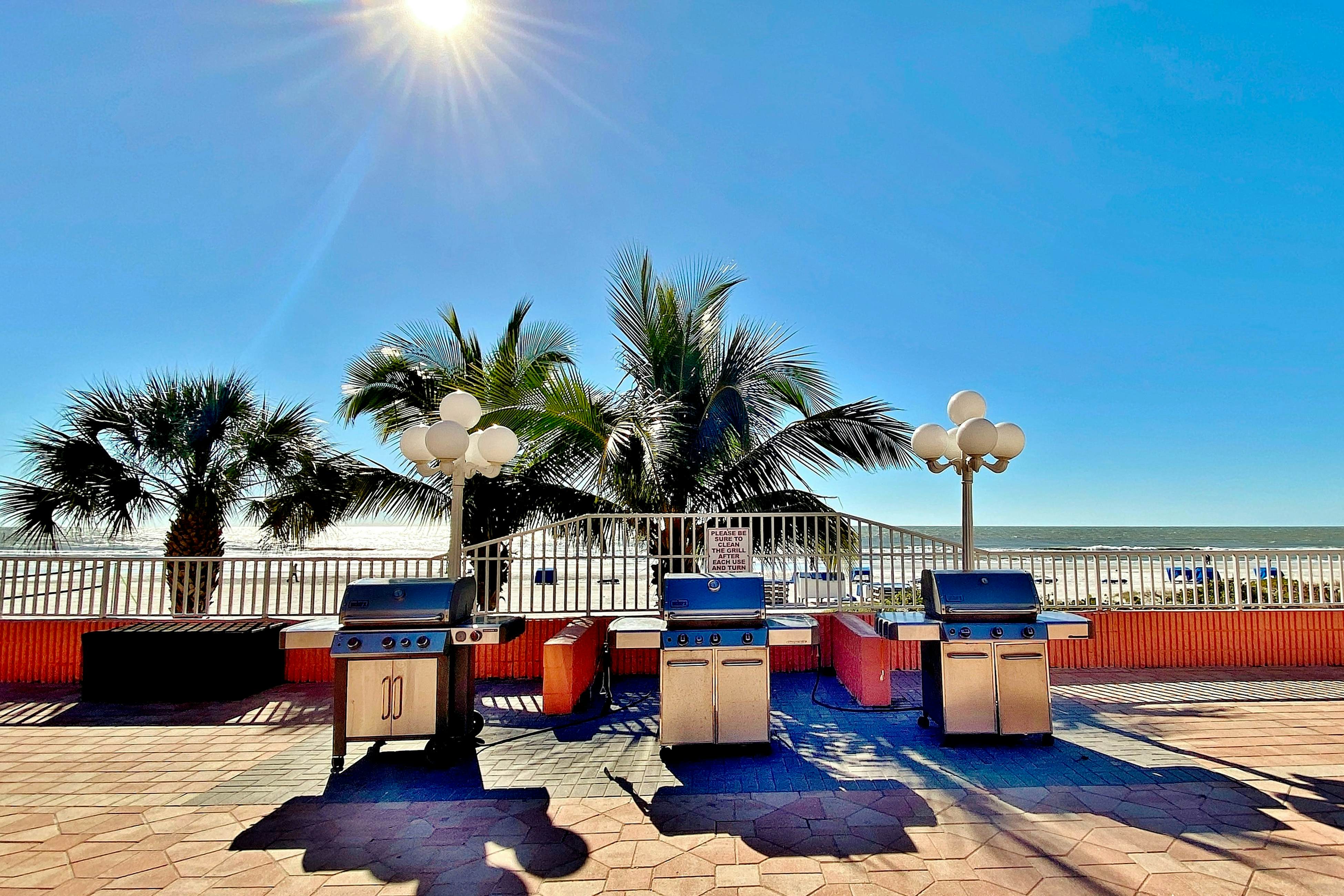 Upscale condo with gorgeous Gulf views & beachfront heated pool & spa