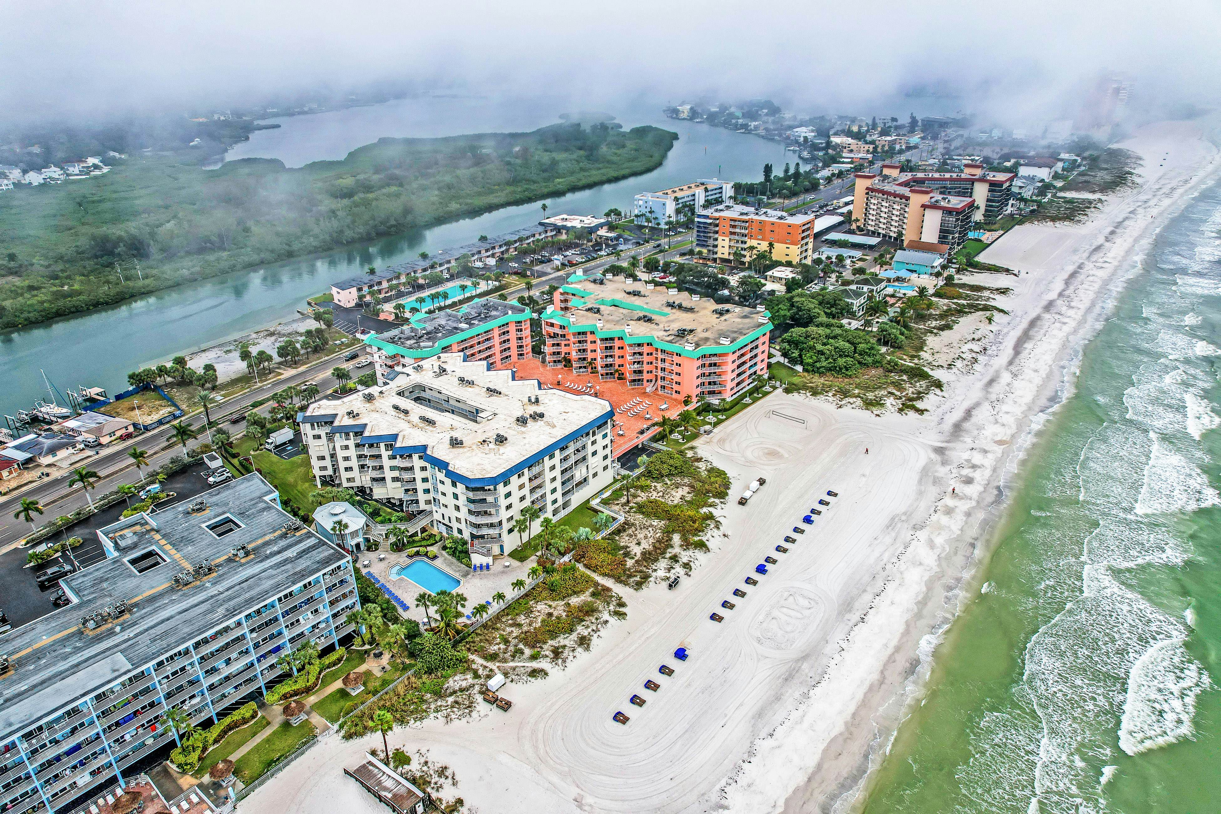 Upscale condo with gorgeous Gulf views & beachfront heated pool & spa