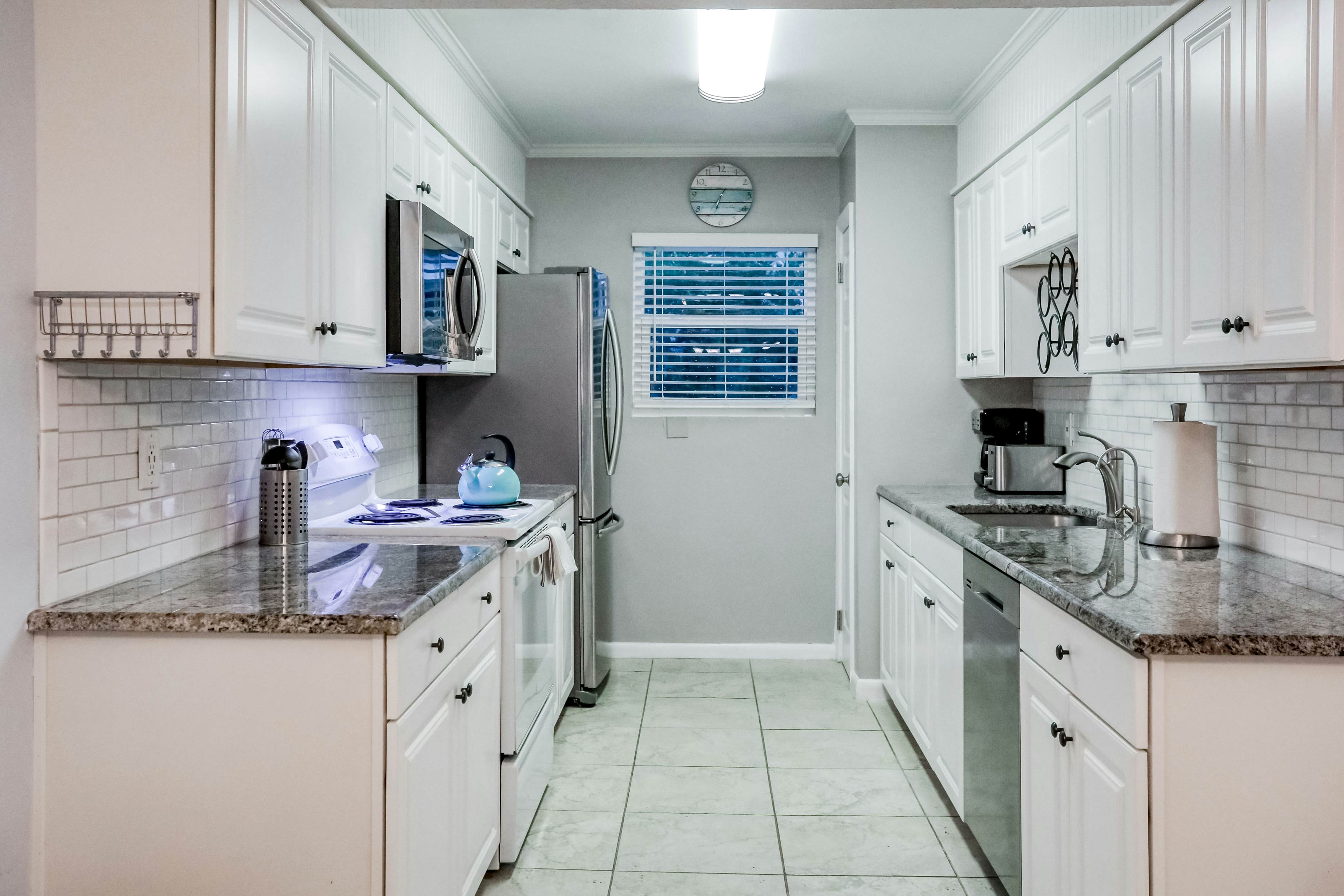 Spacious townhouse across from beach access