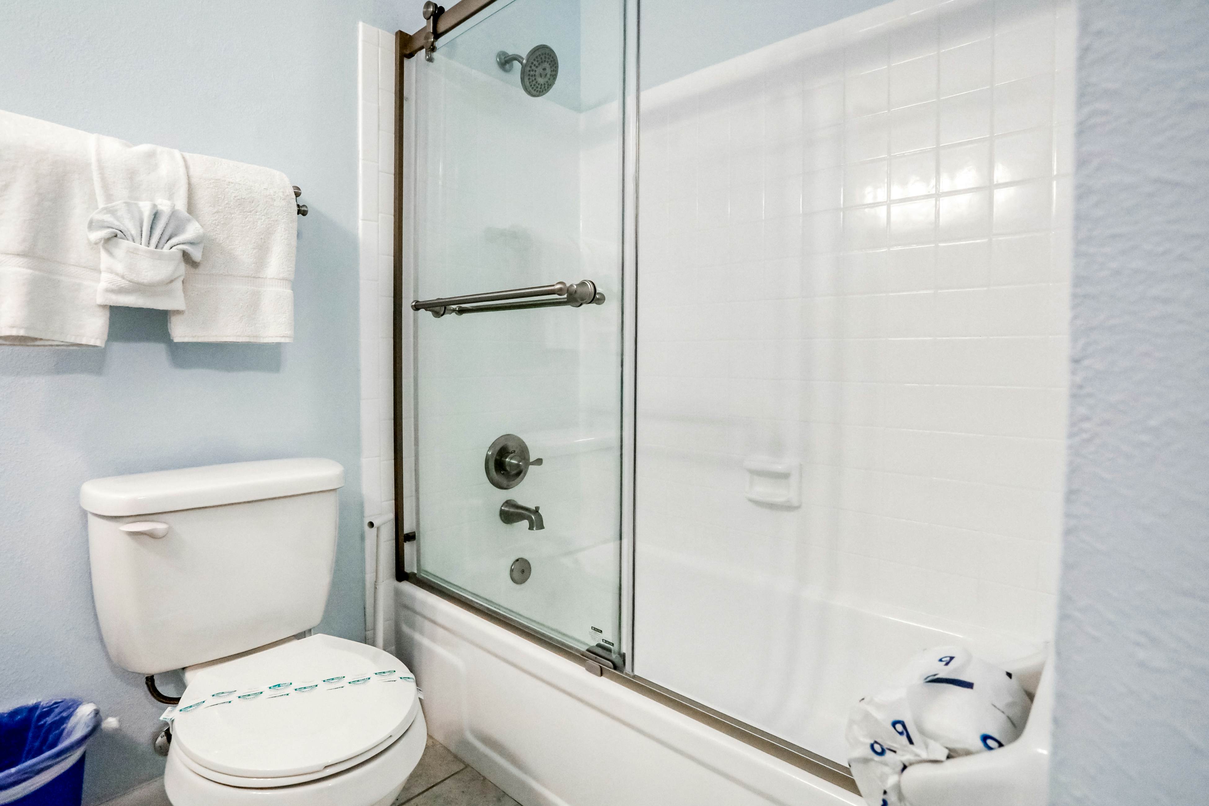 Spacious townhouse across from beach access