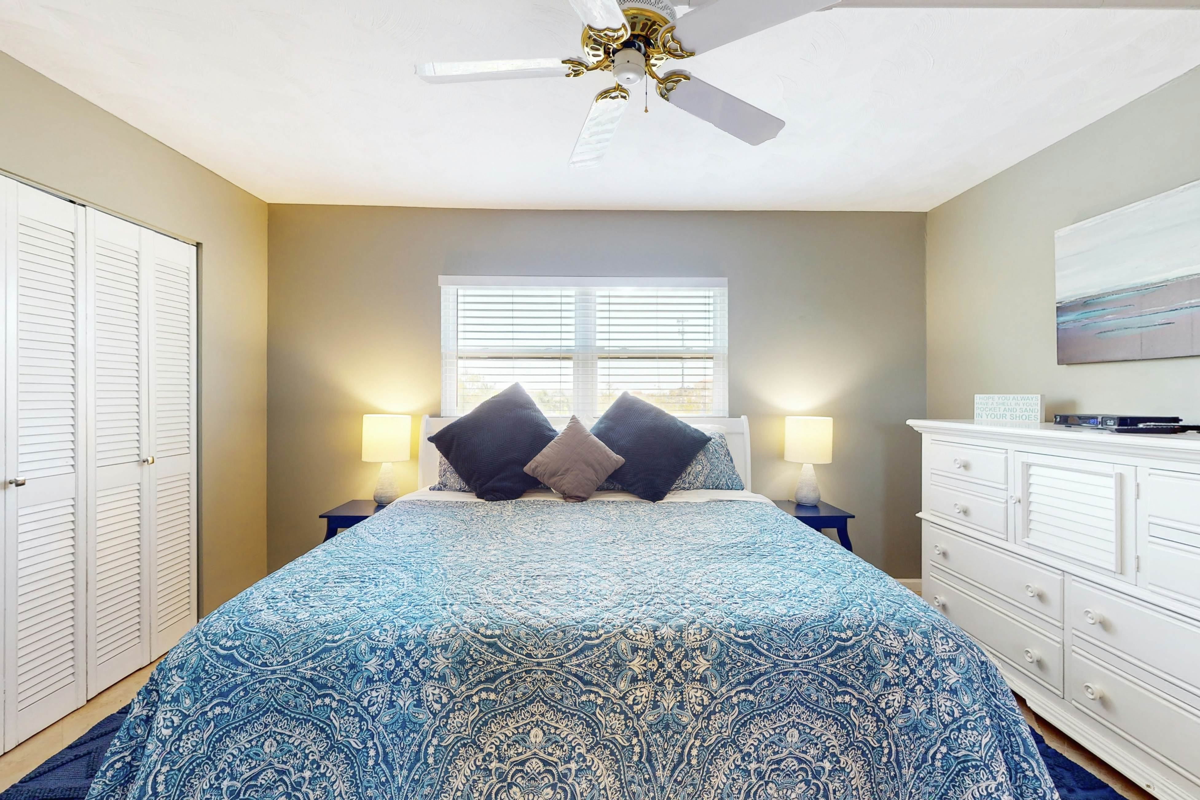 Intracoastal perch across from the beach with heated pool, dock & pickleball