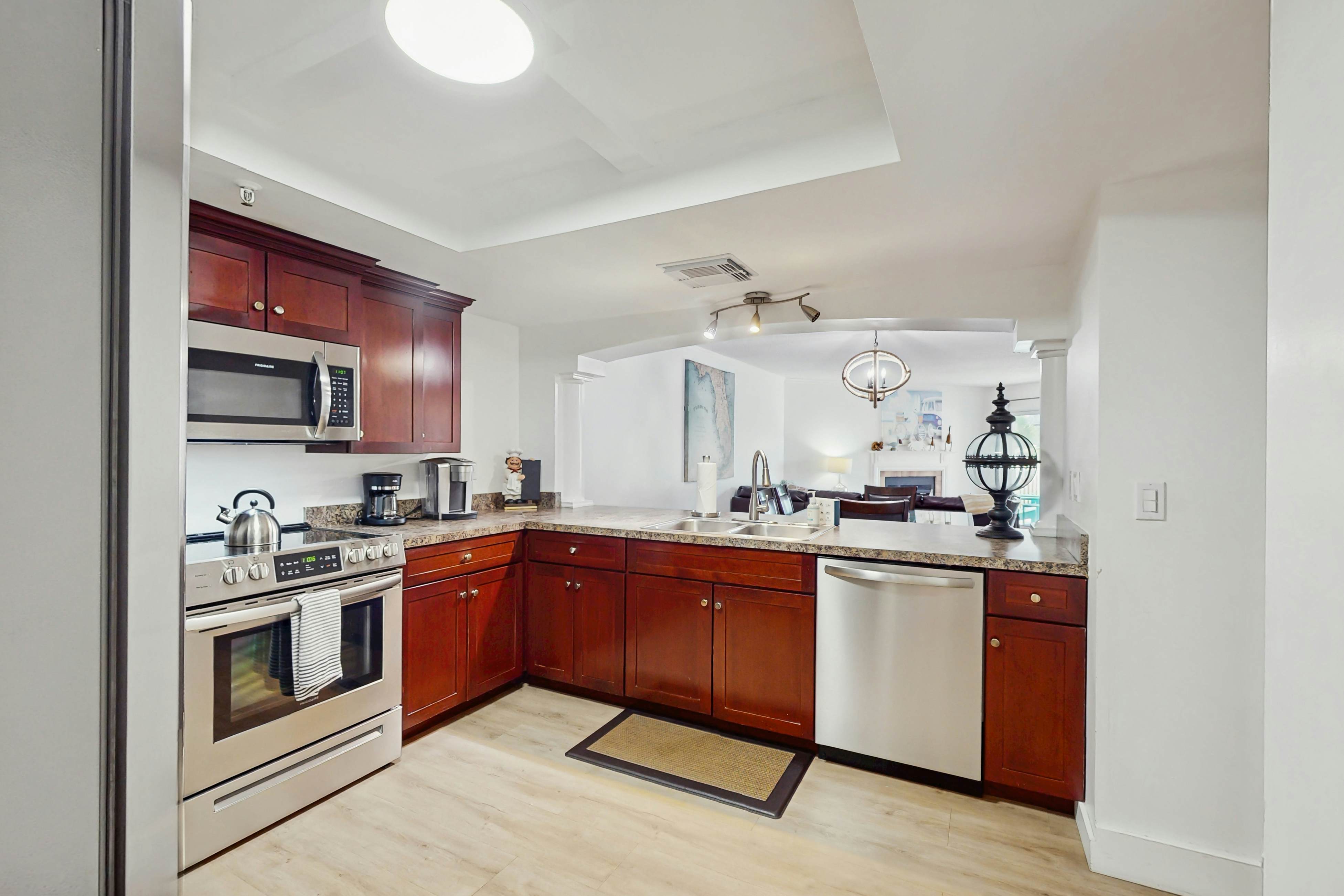 Modern cottage with peek-a-boo side Gulf view & beachfront heated pool & spa